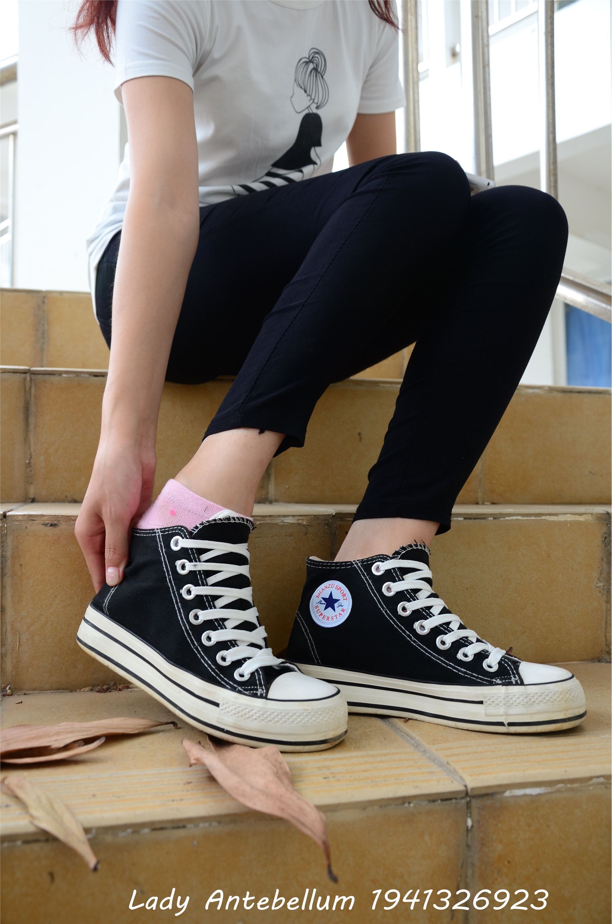 战前女神  恋足美腿棉袜女神级摄影套图 085