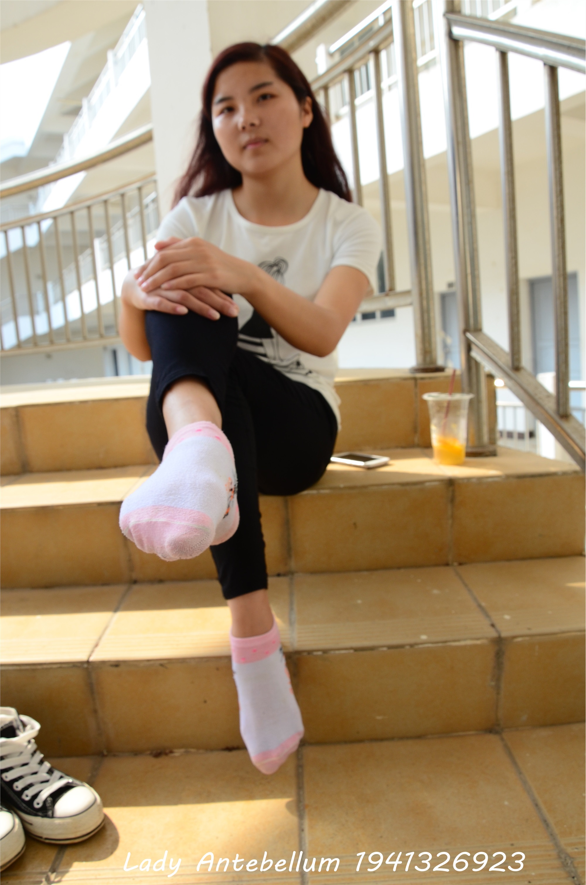 战前女神  恋足美腿棉袜女神级摄影套图 085