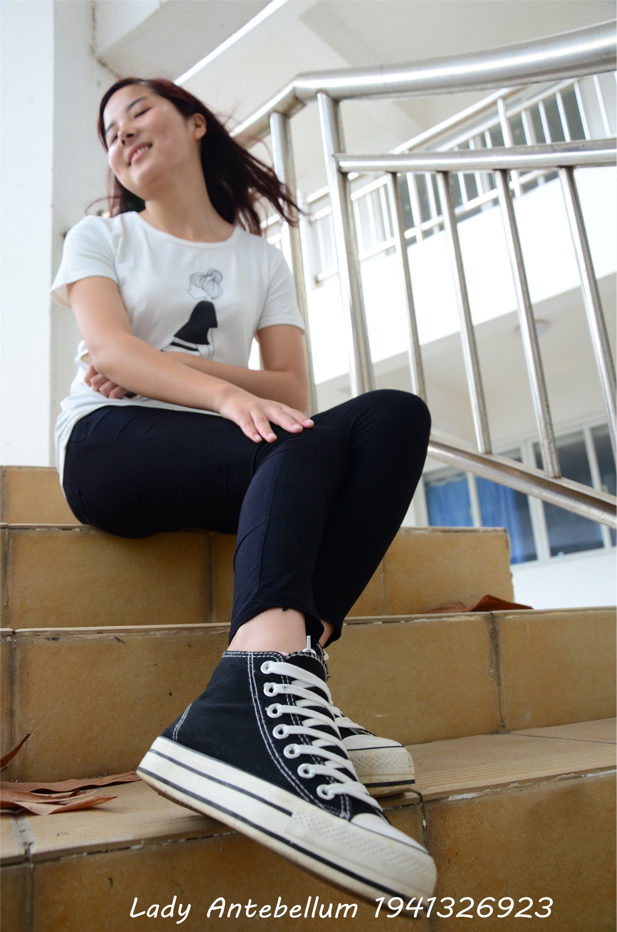 战前女神  恋足美腿棉袜女神级摄影套图 085