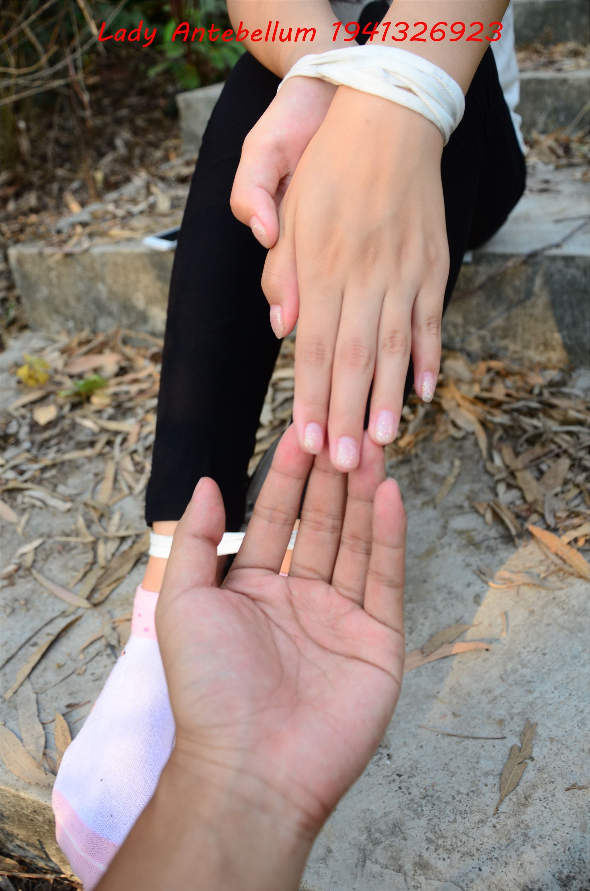 战前女神  恋足美腿棉袜女神级摄影套图 086