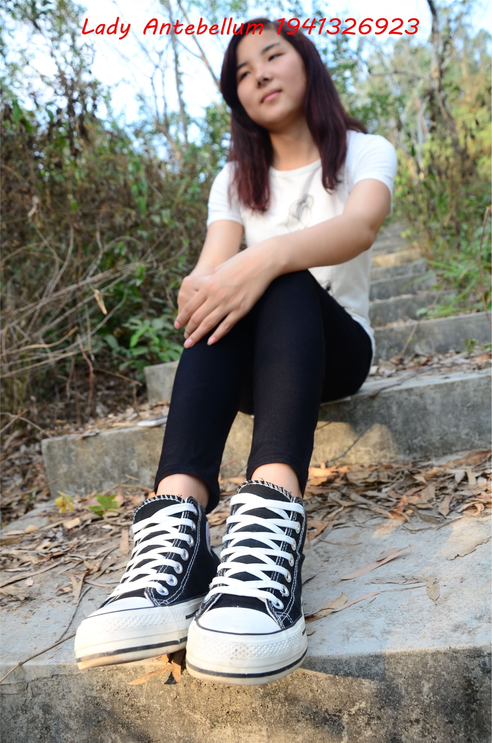 战前女神  恋足美腿棉袜女神级摄影套图 086