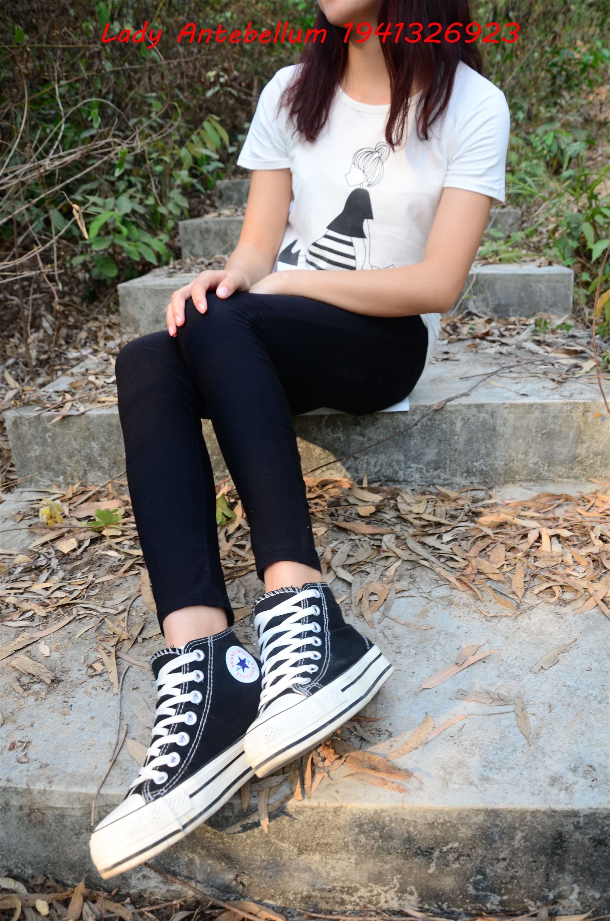 战前女神  恋足美腿棉袜女神级摄影套图 086