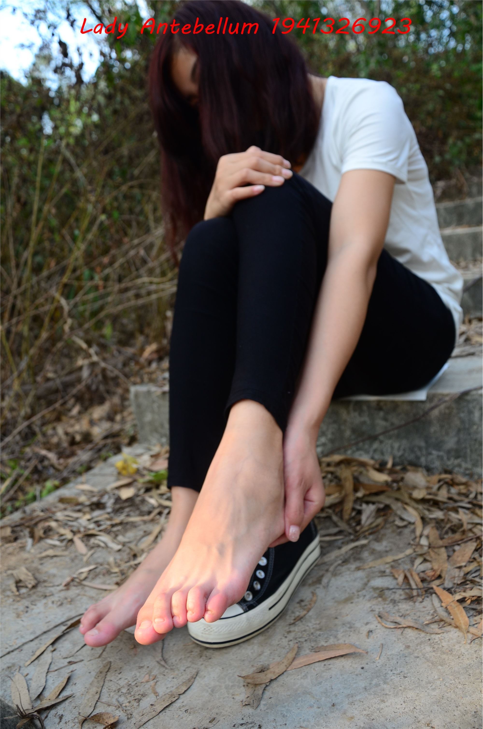 战前女神  恋足美腿棉袜女神级摄影套图 086