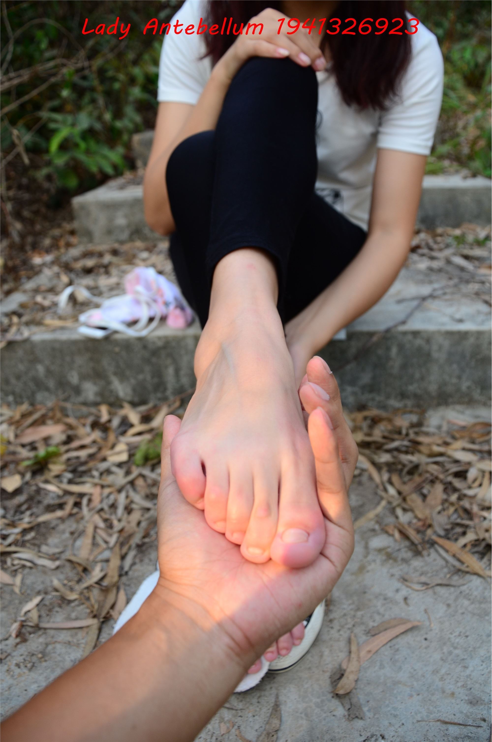 战前女神  恋足美腿棉袜女神级摄影套图 086