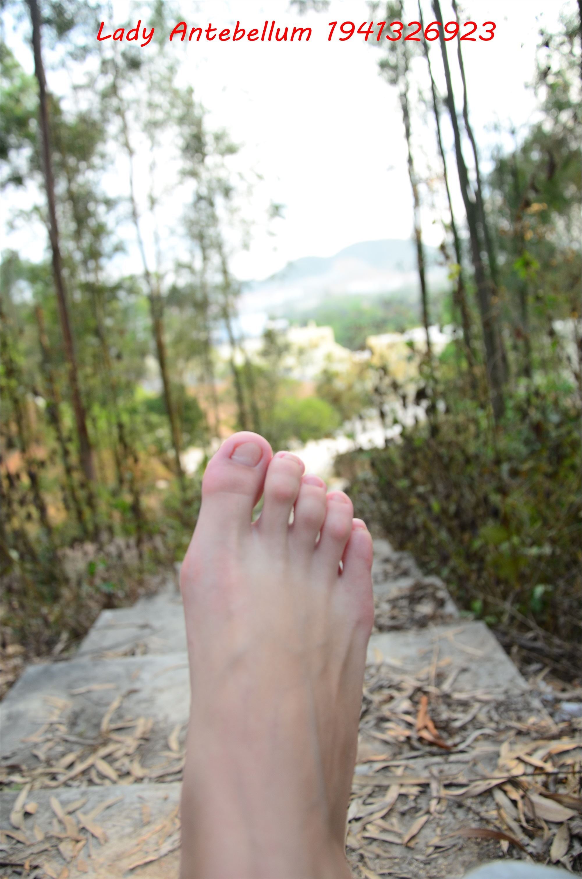 战前女神  恋足美腿棉袜女神级摄影套图 086