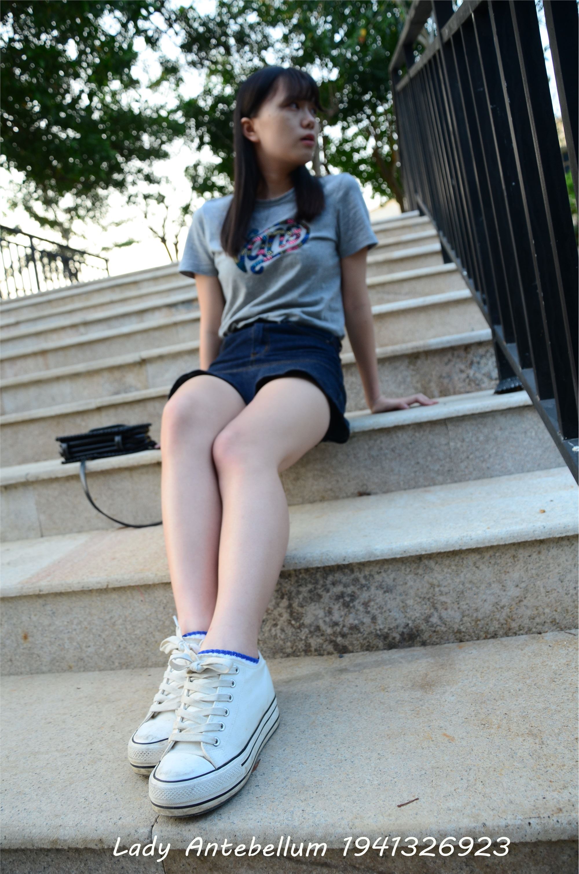 战前女神  恋足美腿棉袜女神级摄影套图 087