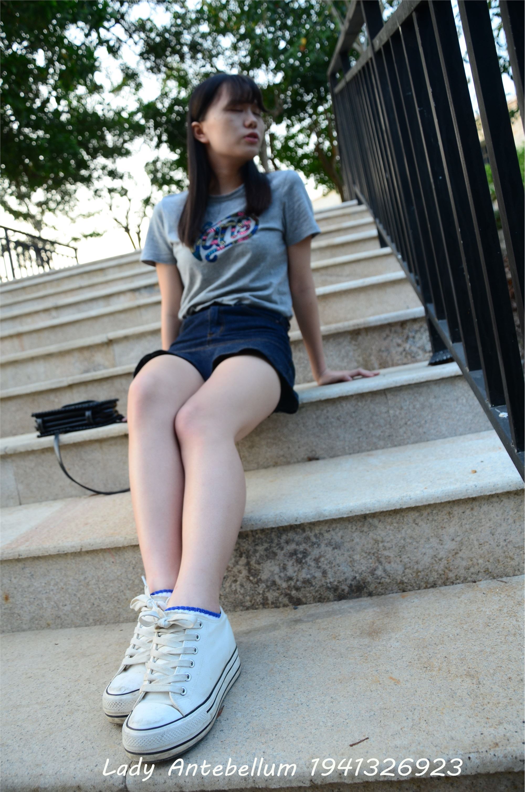 战前女神  恋足美腿棉袜女神级摄影套图 087