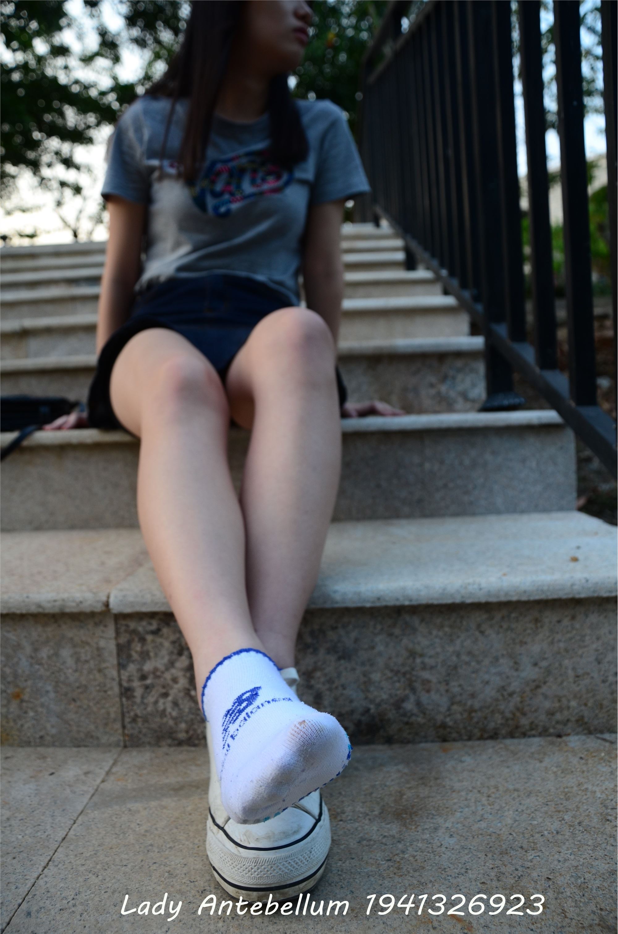 战前女神  恋足美腿棉袜女神级摄影套图 087