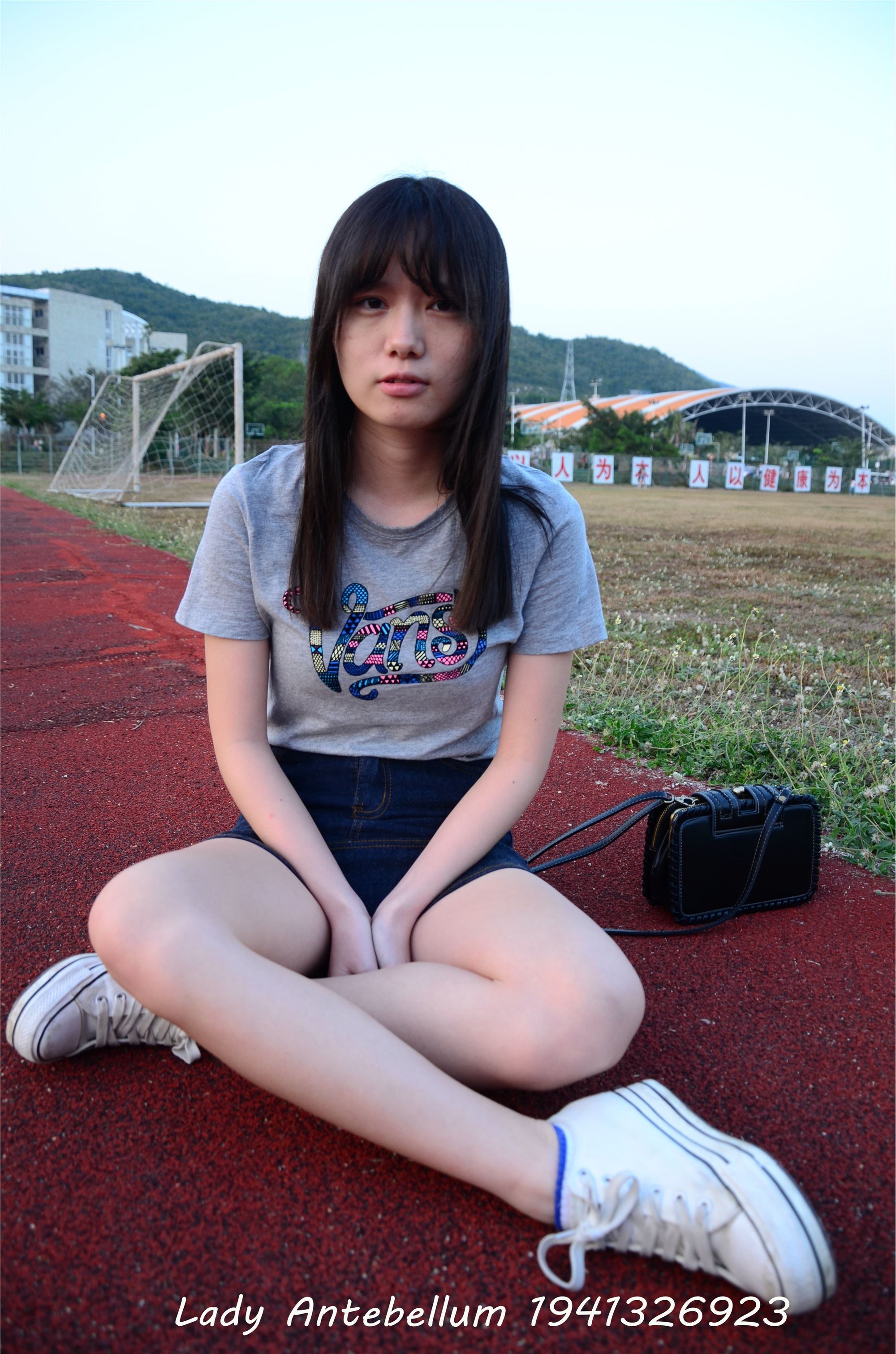 战前女神  恋足美腿棉袜女神级摄影套图 087