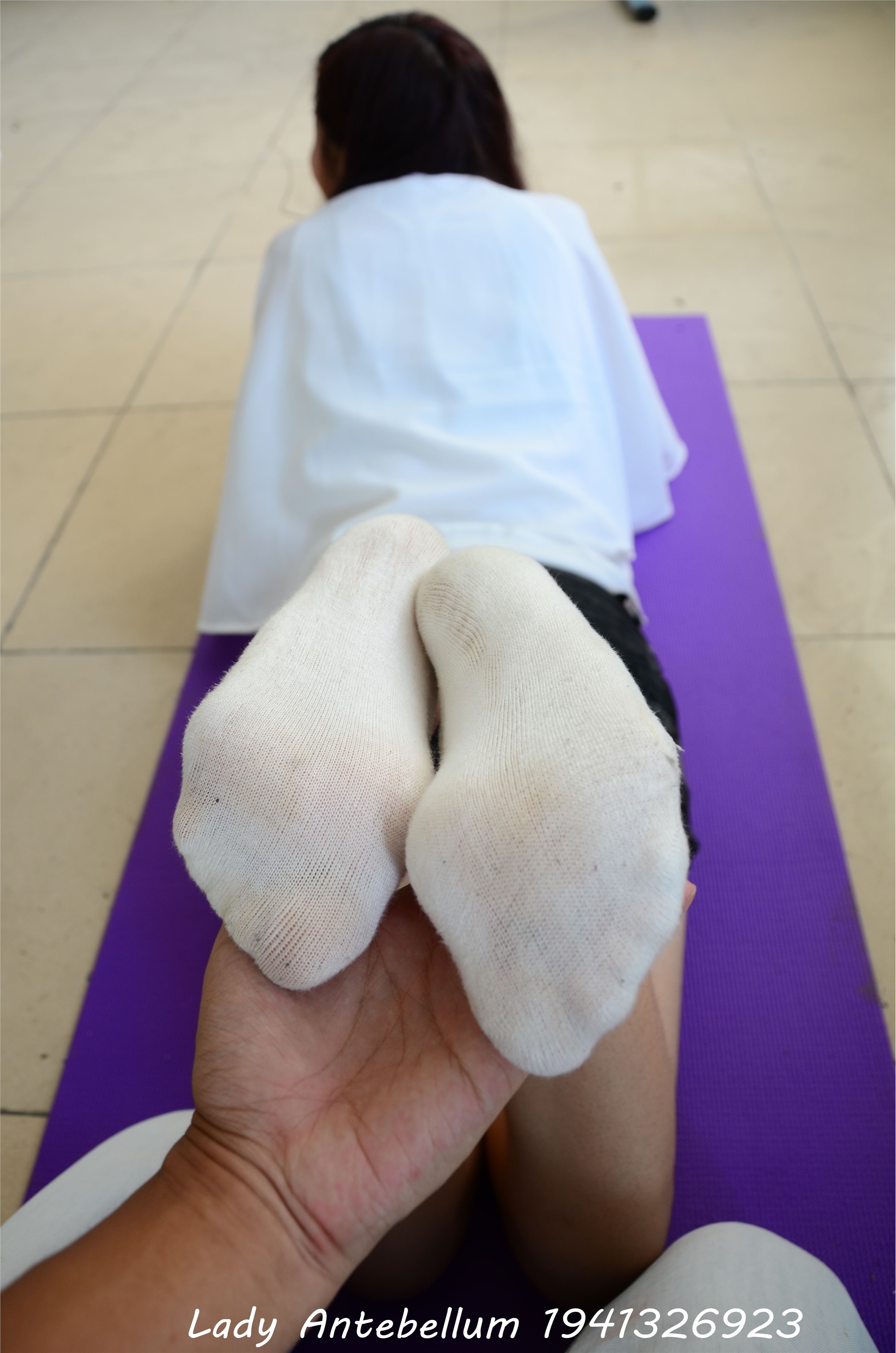 战前女神  恋足美腿棉袜女神级摄影套图 088