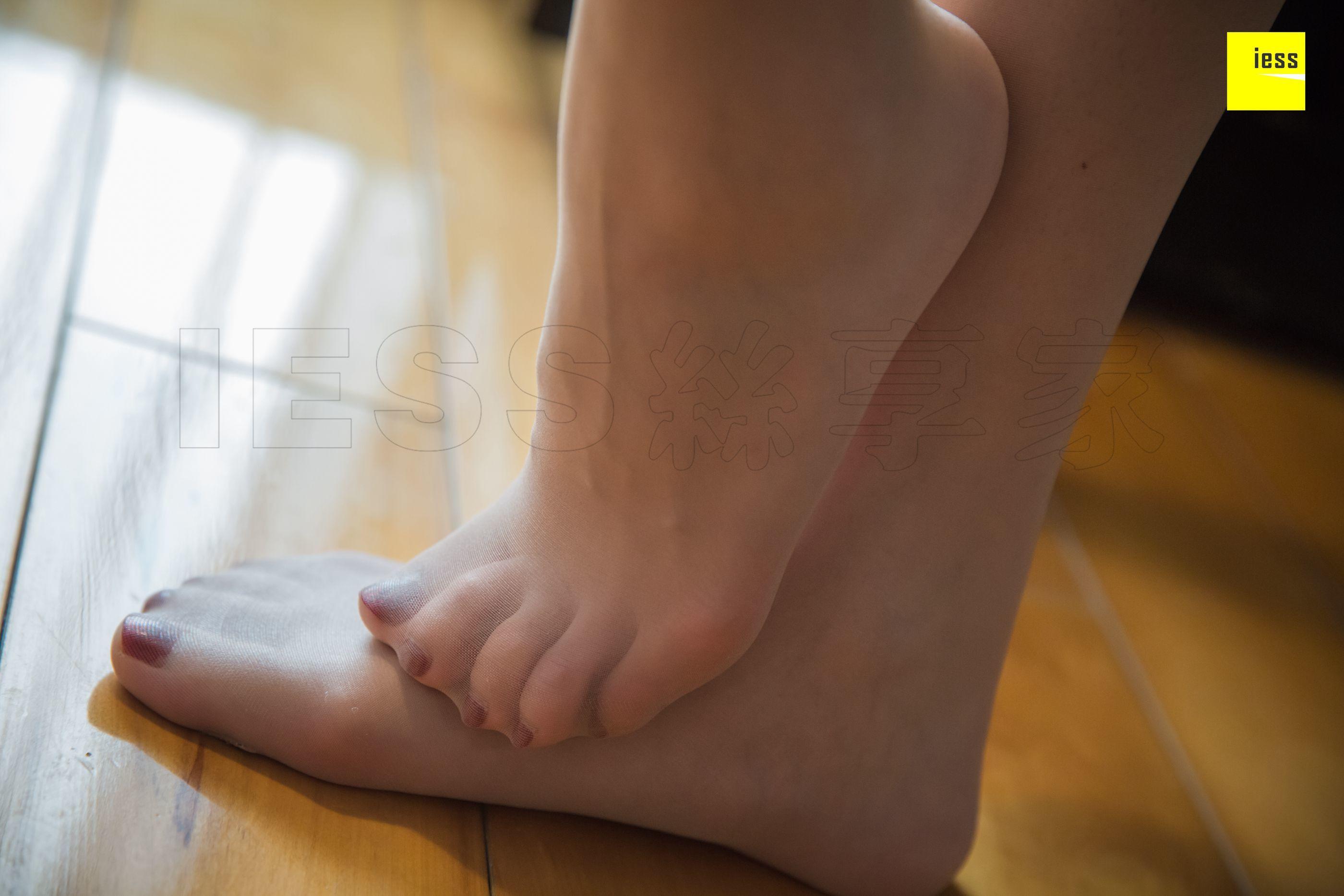 IESS异思趣向  2018.07.24 丝享家279：《黑白琴键上的美足》七七