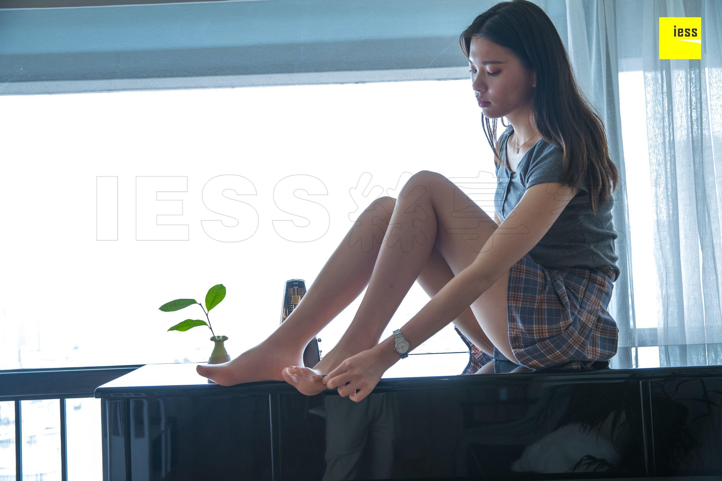 IESS异思趣向  2018.07.24 丝享家279：《黑白琴键上的美足》七七