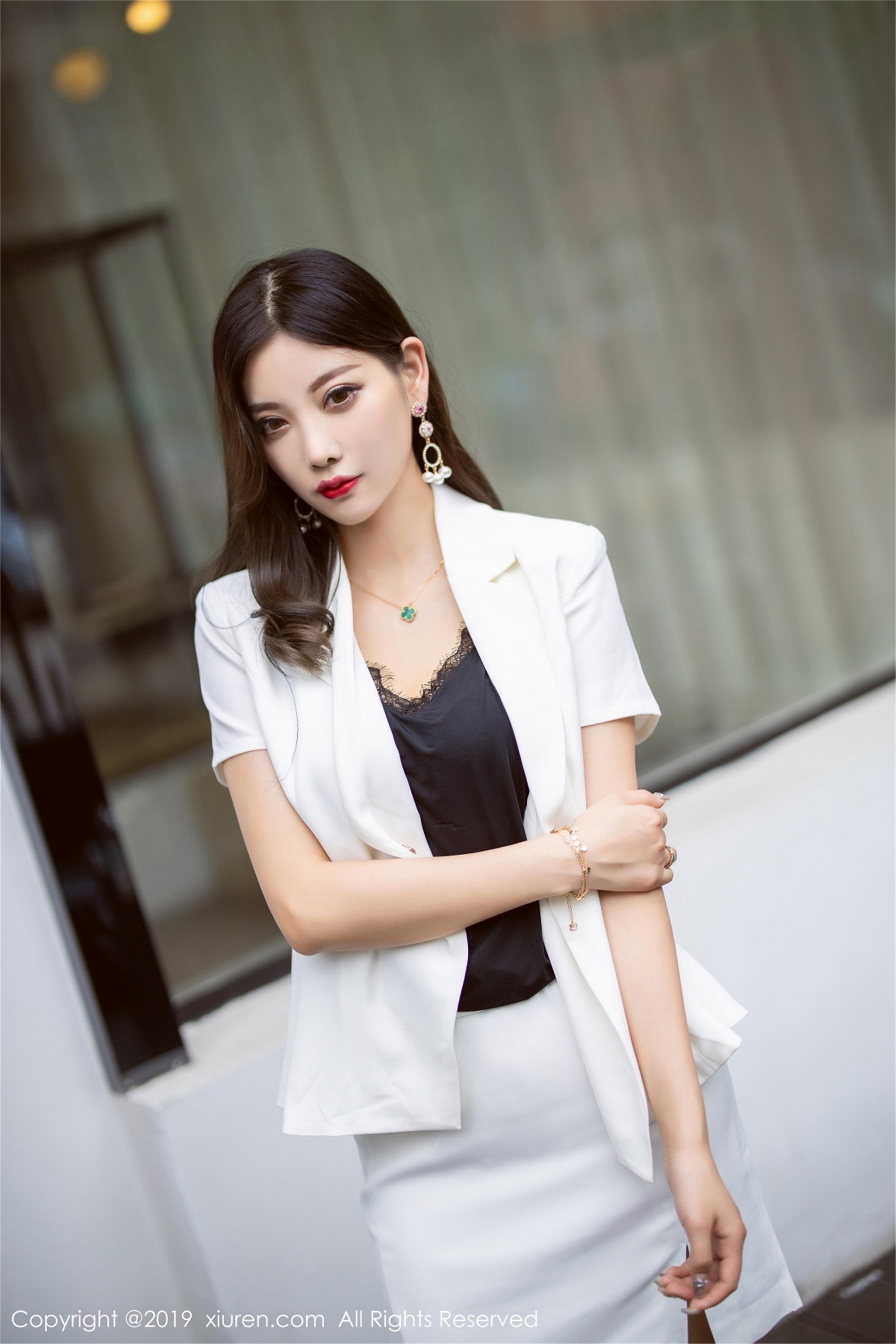 XIUREN秀人网 2019.08.06 No.1599 杨晨晨sugar