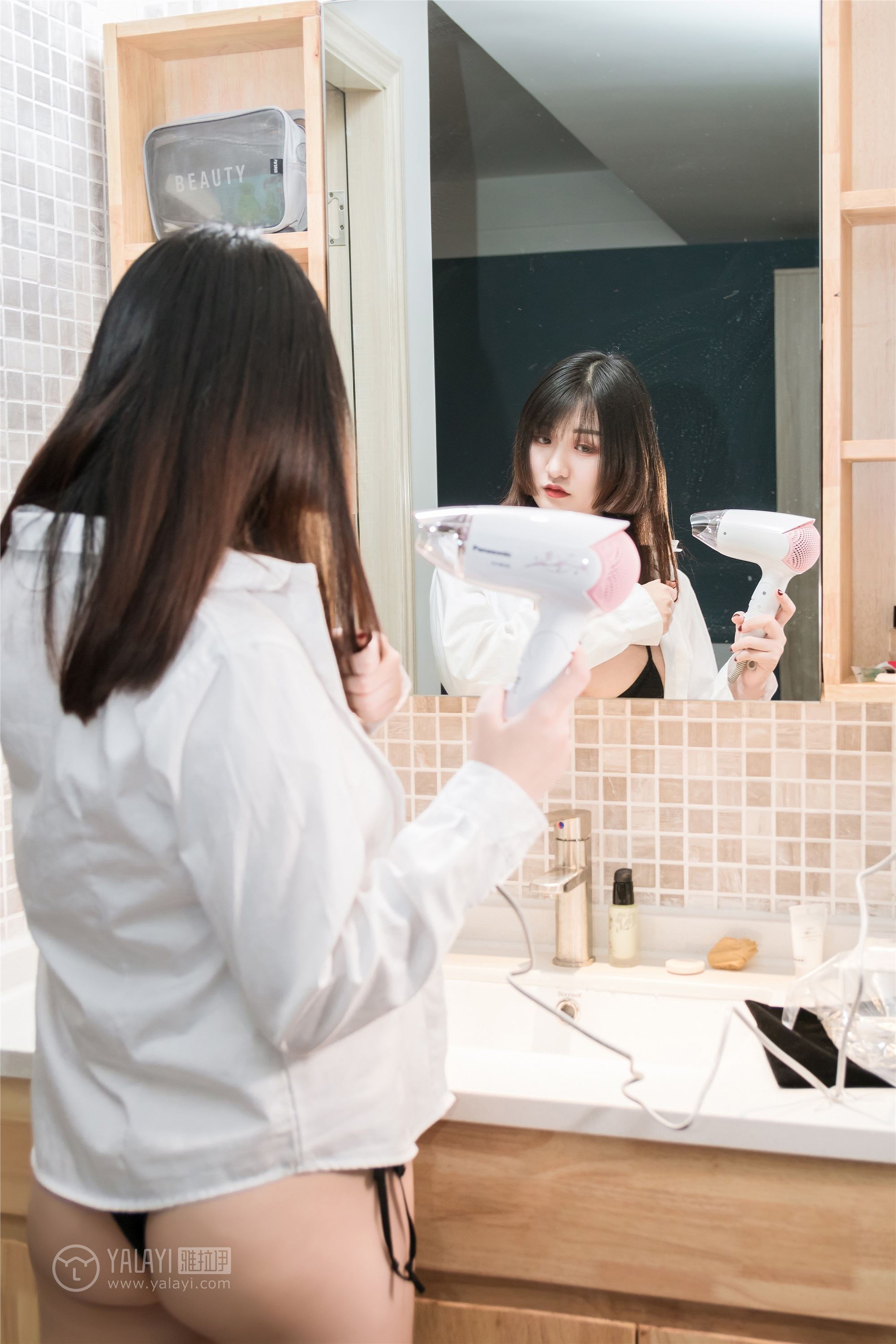 YALAYI雅拉伊 2019.03.22 No.221 极品秘书 娇子