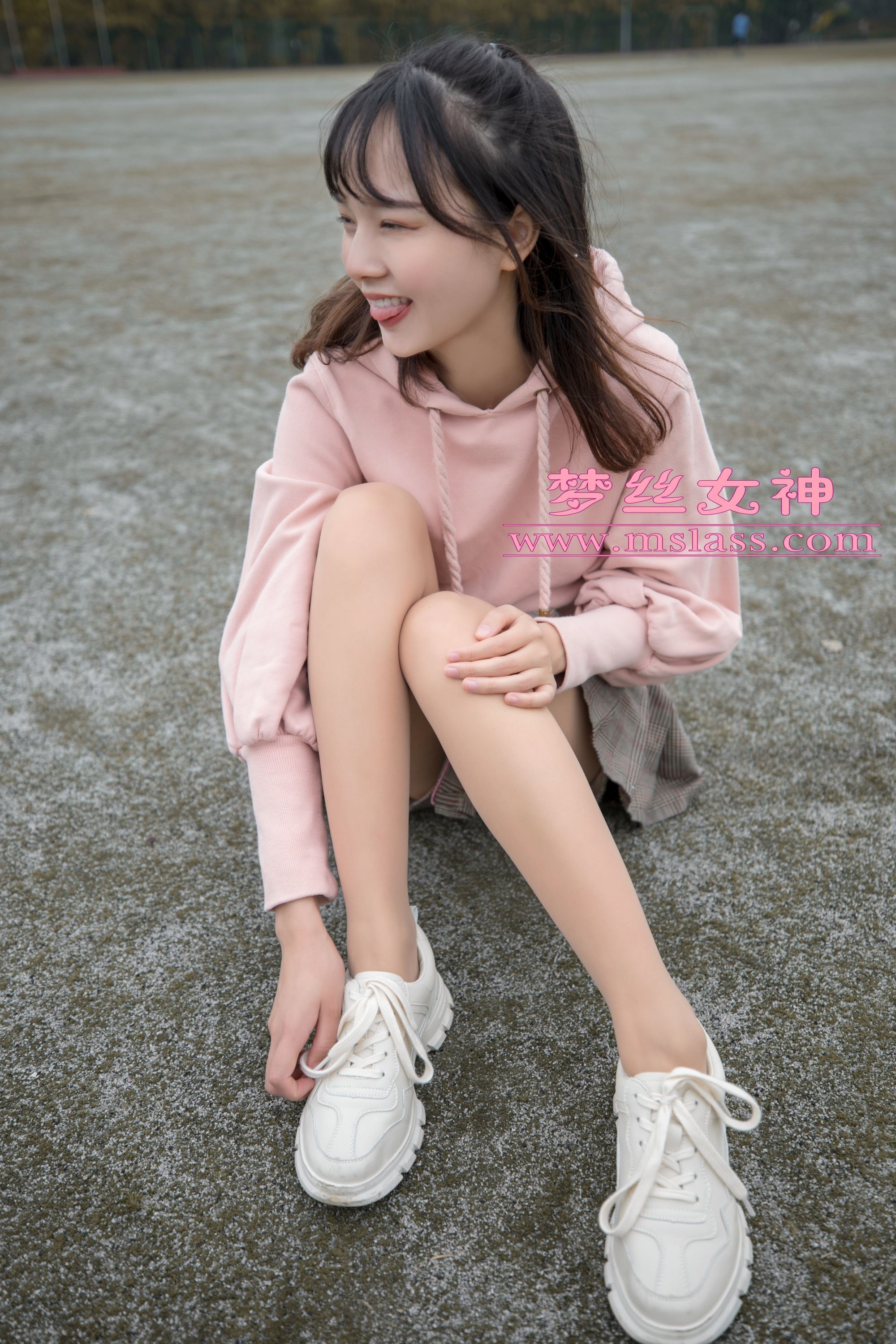 MSLASS梦丝女神  2019.04.23 操场的校花小甜心 玥玥