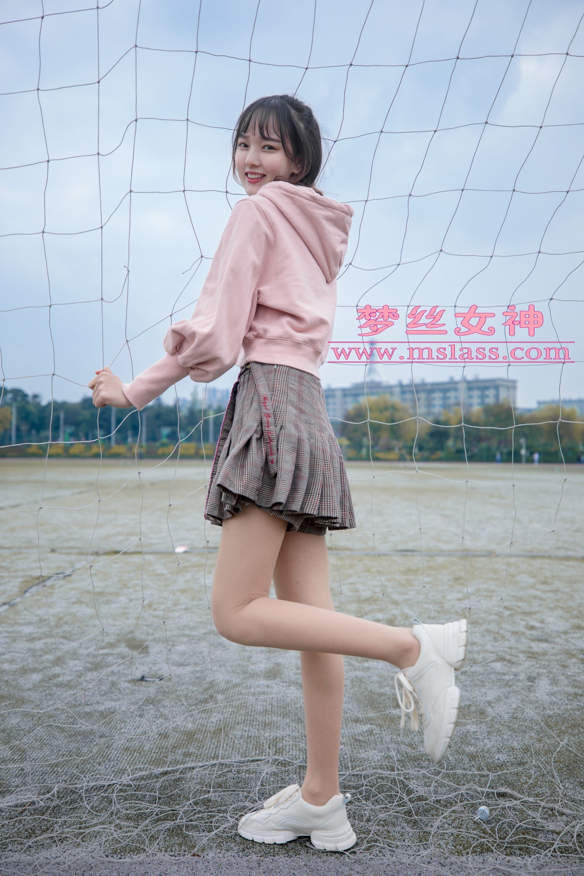 MSLASS梦丝女神  2019.04.23 操场的校花小甜心 玥玥