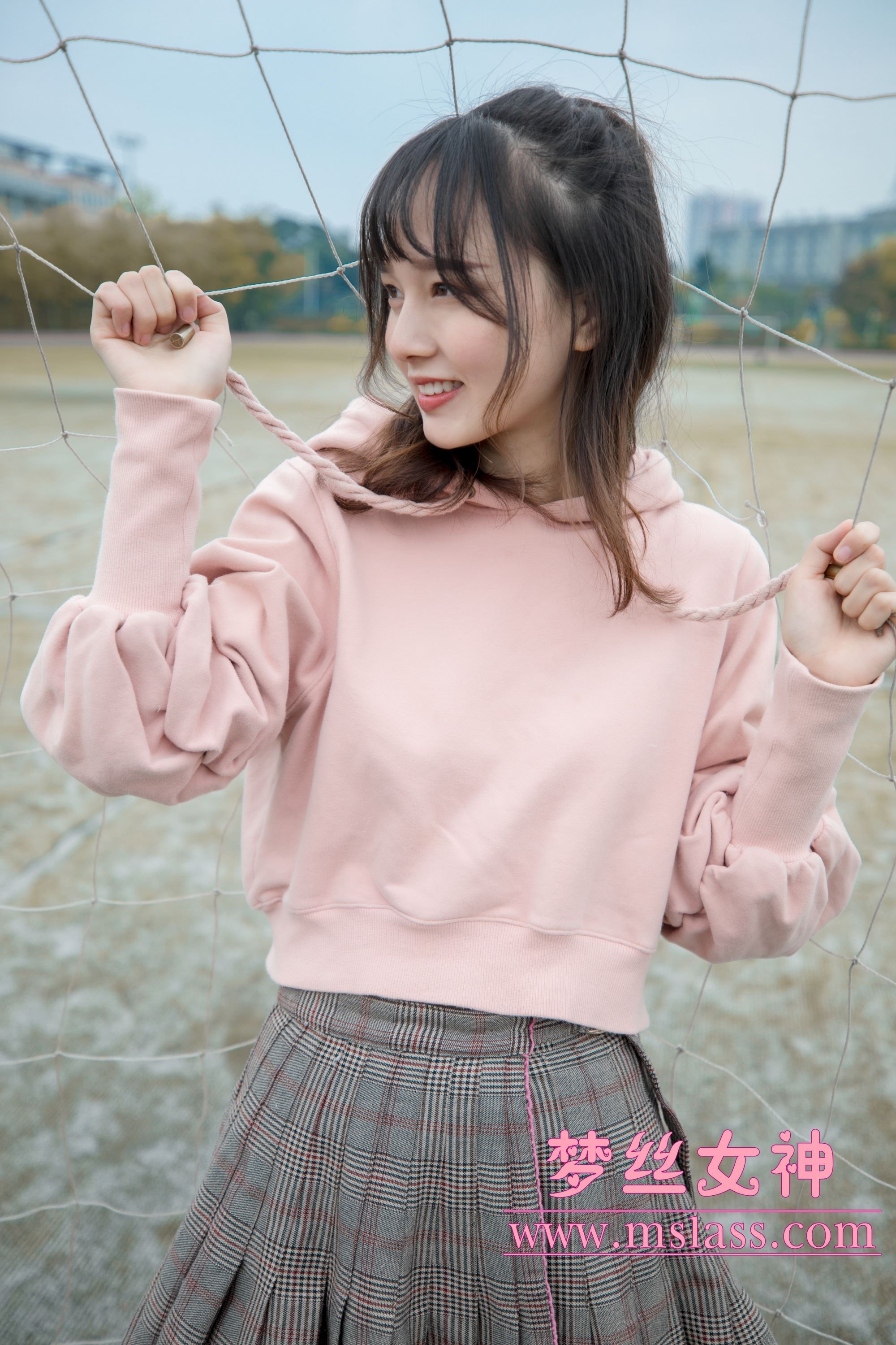 MSLASS梦丝女神  2019.04.23 操场的校花小甜心 玥玥