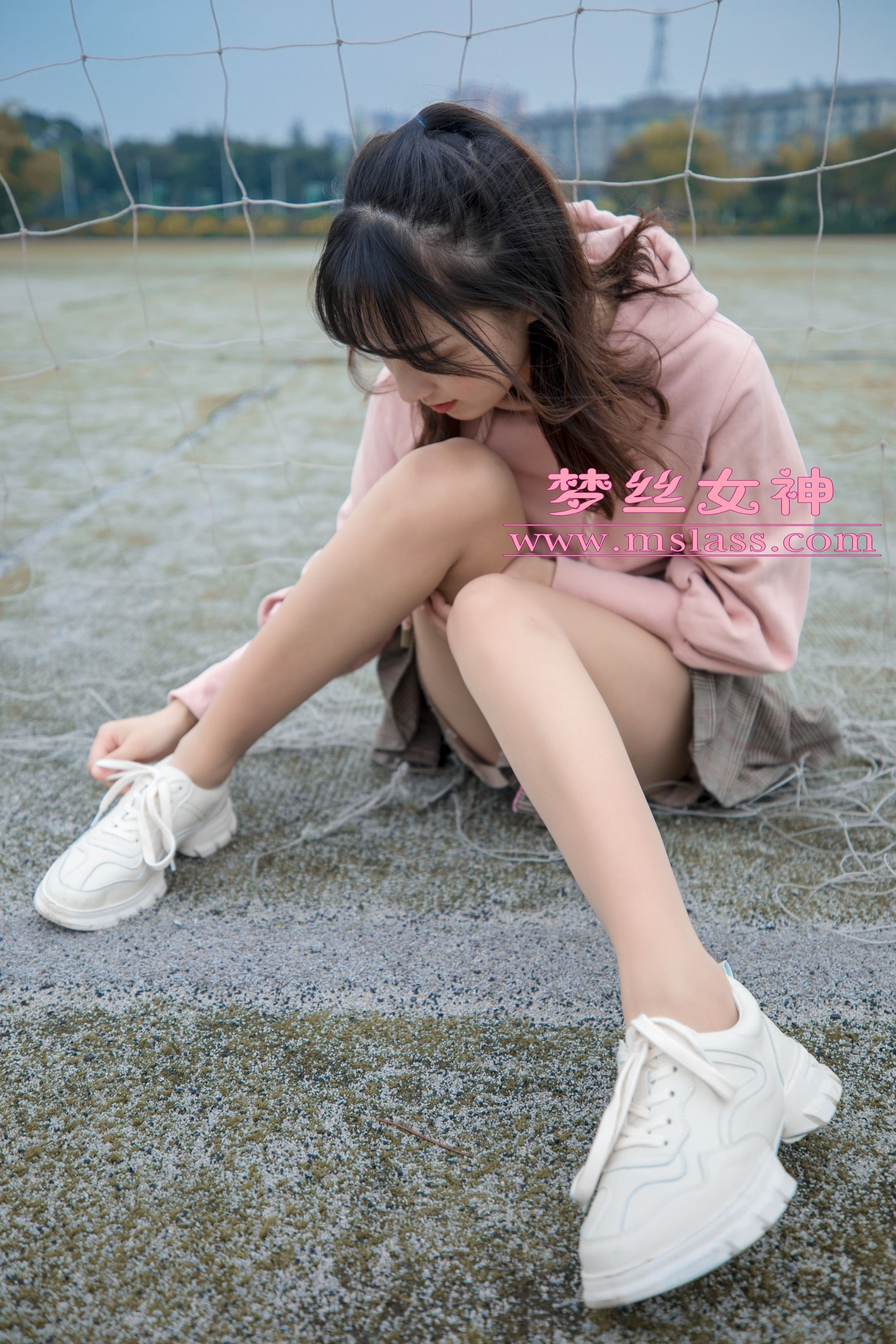 MSLASS梦丝女神  2019.04.23 操场的校花小甜心 玥玥