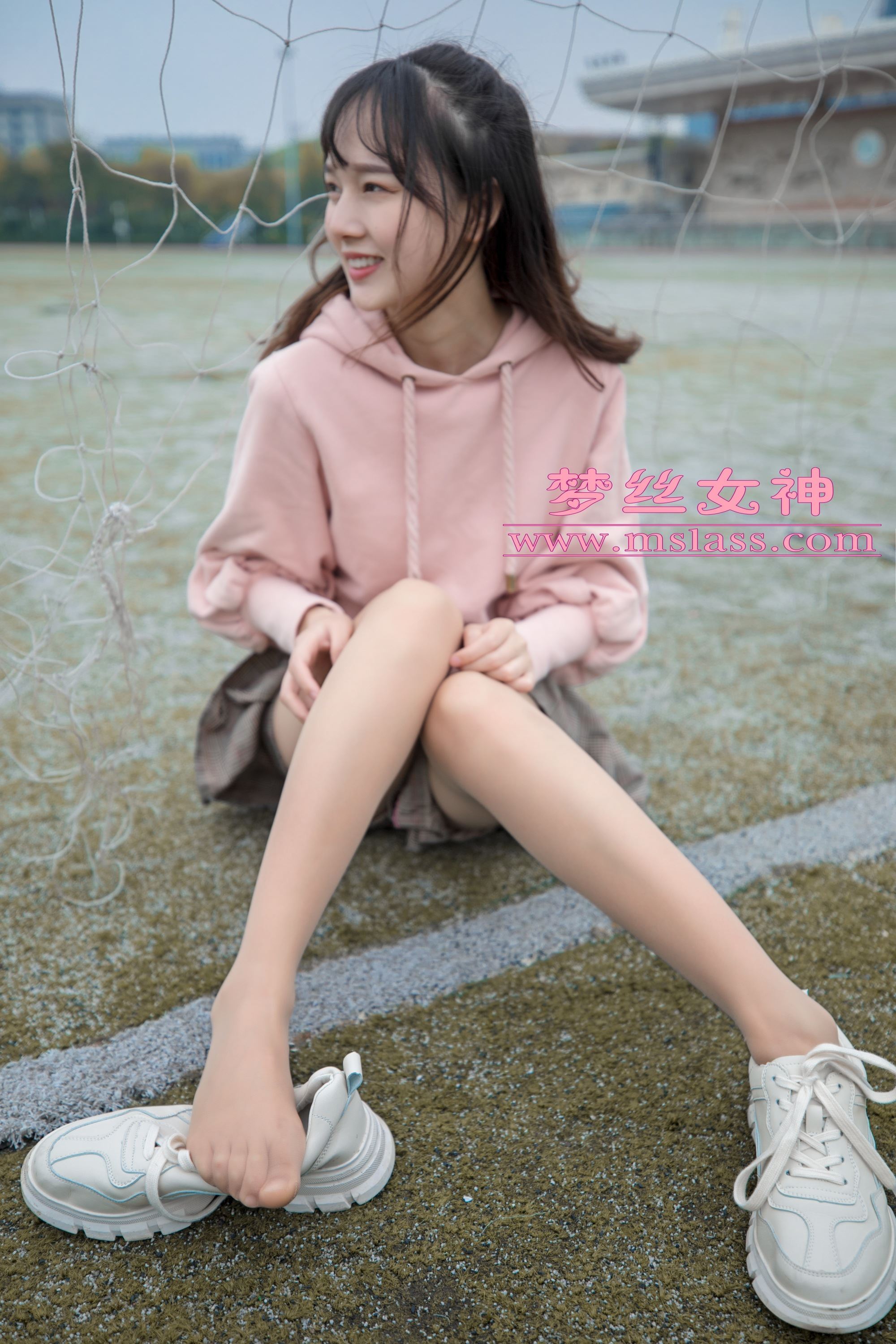 MSLASS梦丝女神  2019.04.23 操场的校花小甜心 玥玥