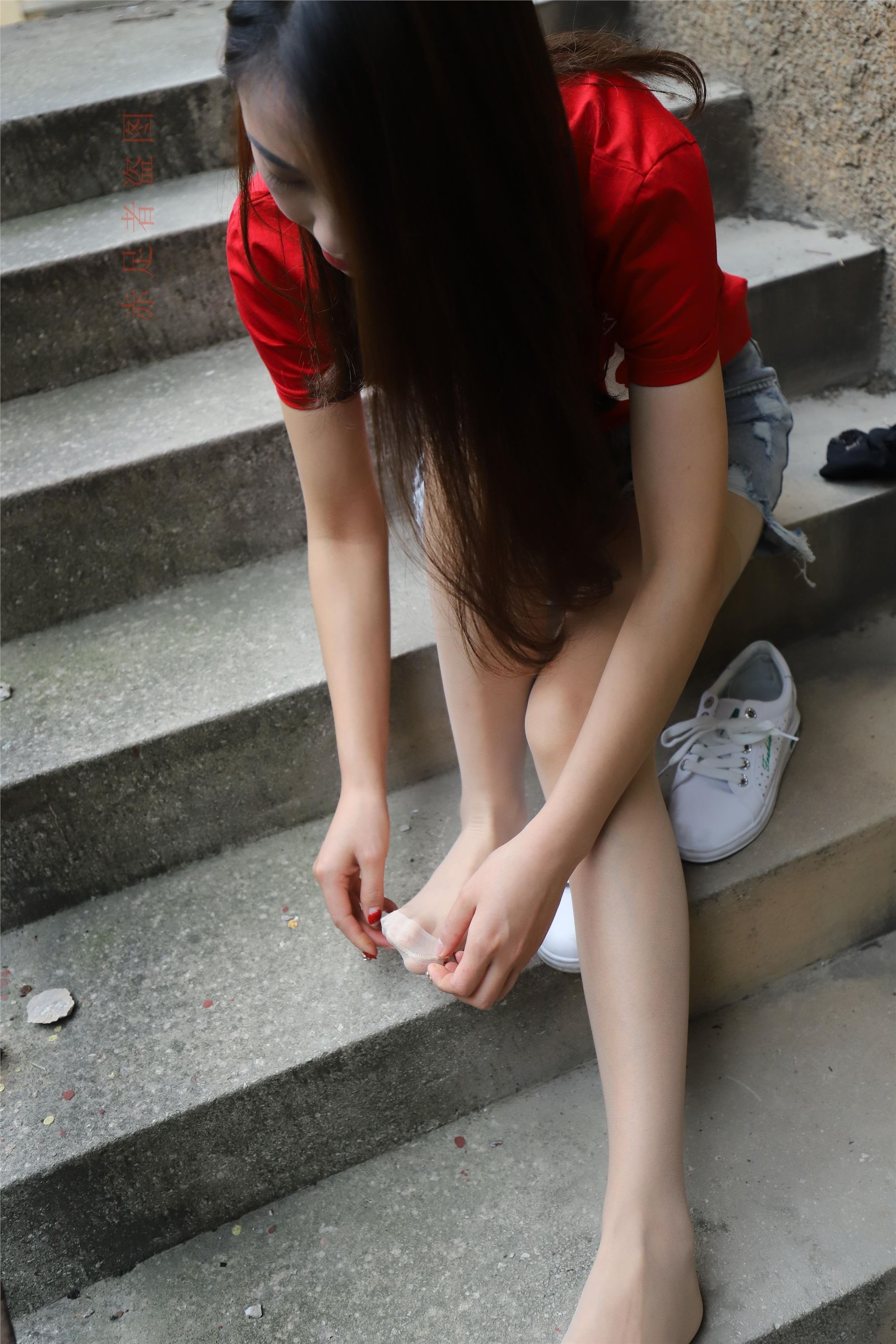 大西瓜套图 2018 6月活动模特1   长si 船袜(两套）2