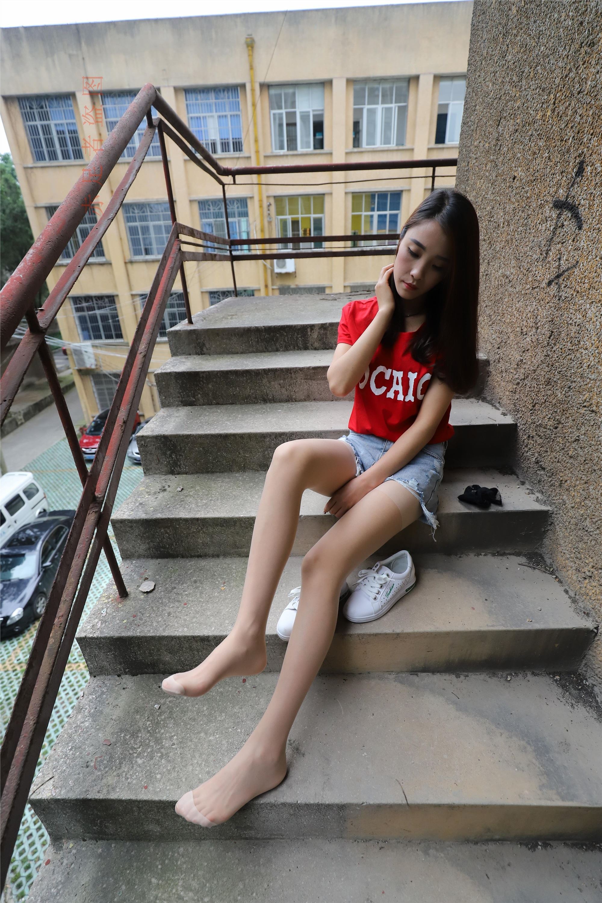 大西瓜套图 2018 6月活动模特1   长si 船袜(两套）2