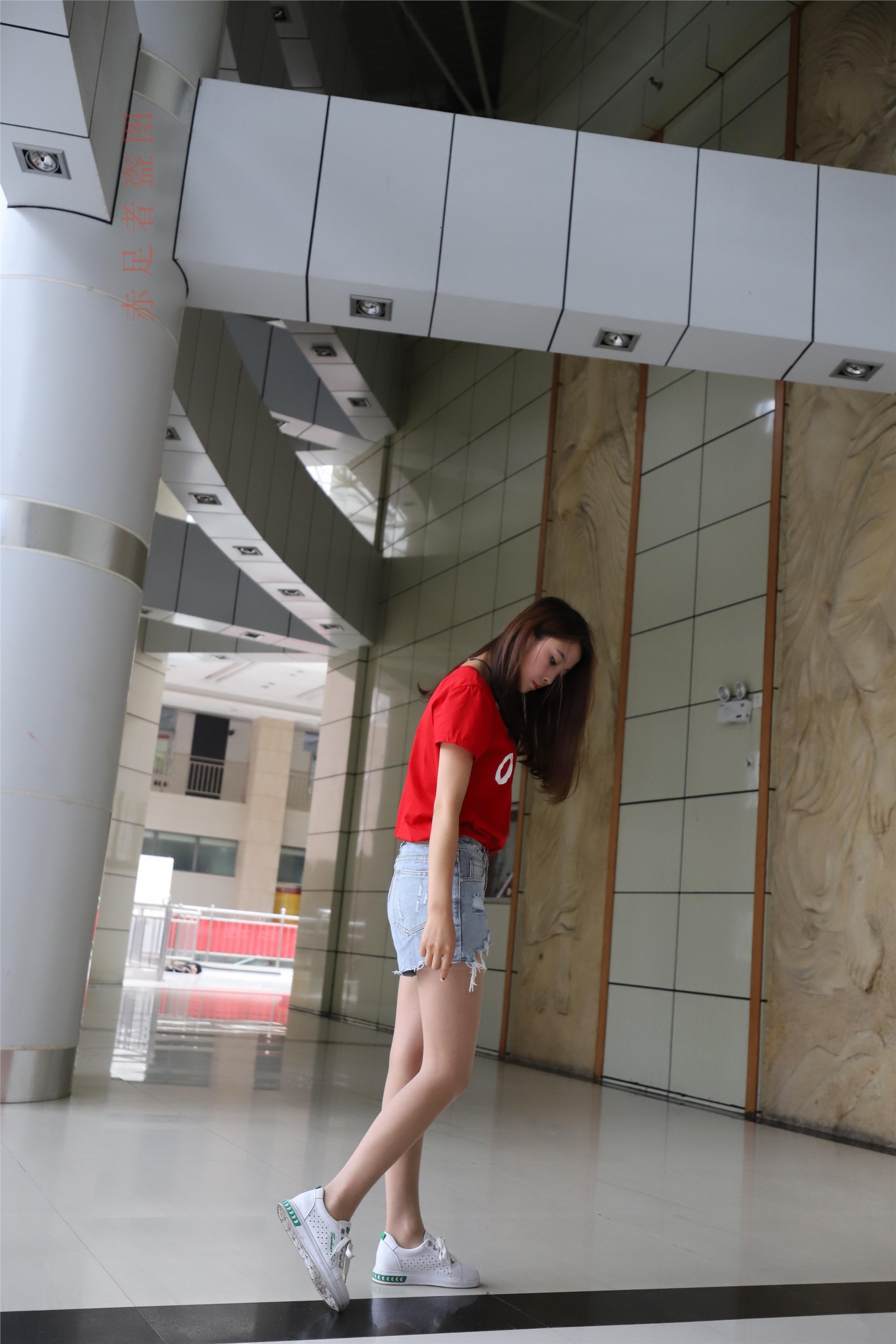 大西瓜套图 2018 6月活动模特1   长si 船袜(两套）2