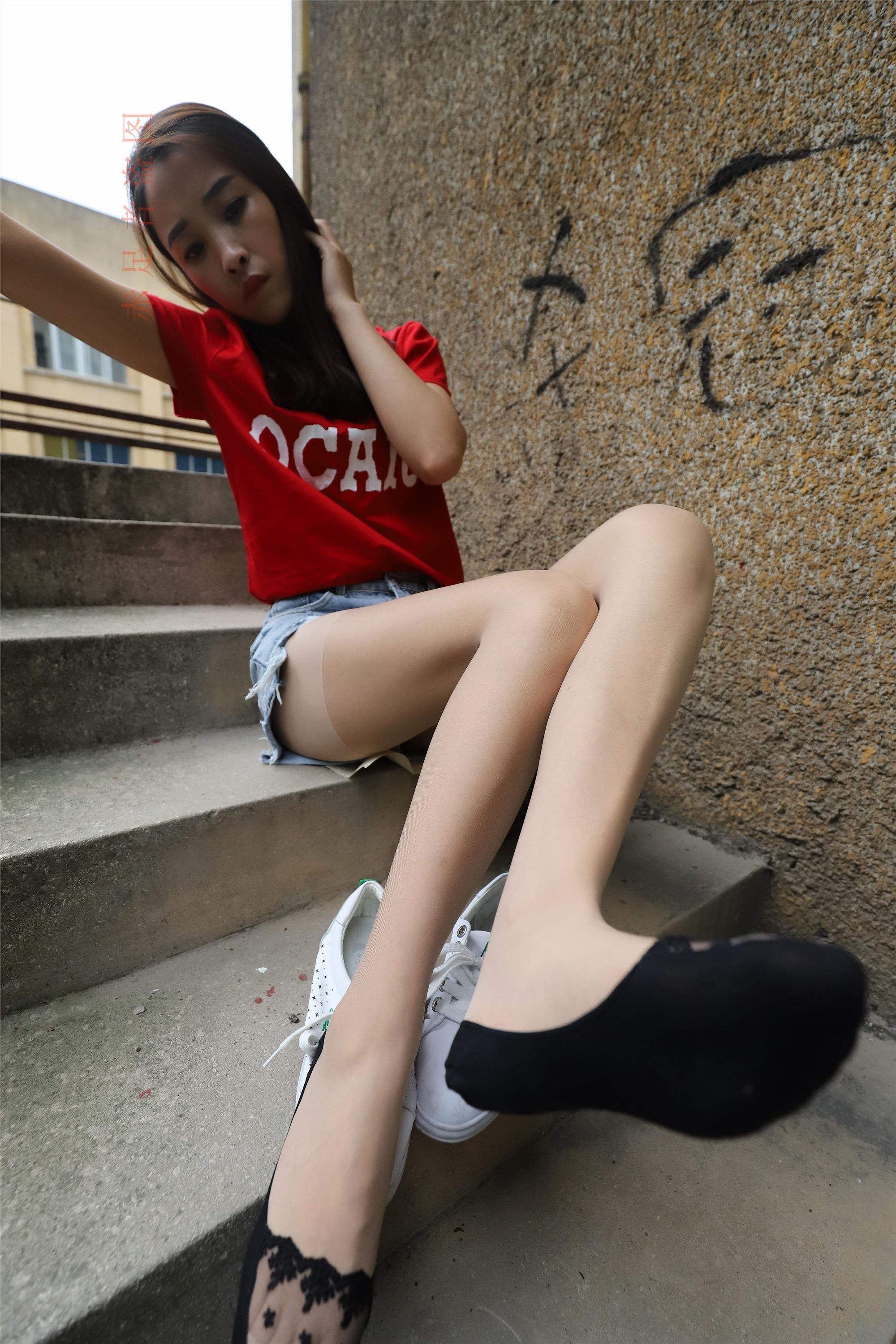 大西瓜套图 2018 6月活动模特1   长si 船袜(两套）2