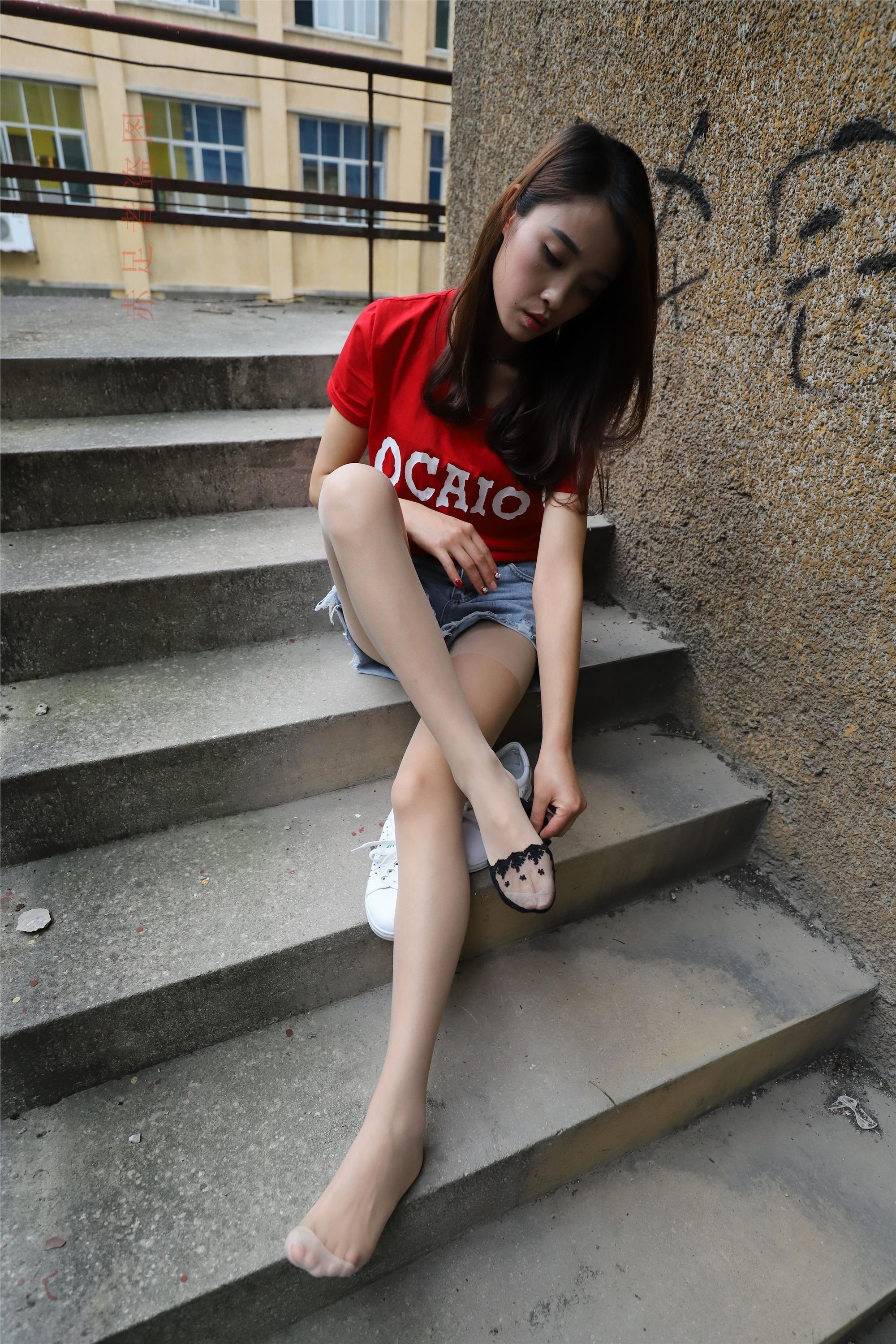 大西瓜套图 2018 6月活动模特1   长si 船袜(两套）2