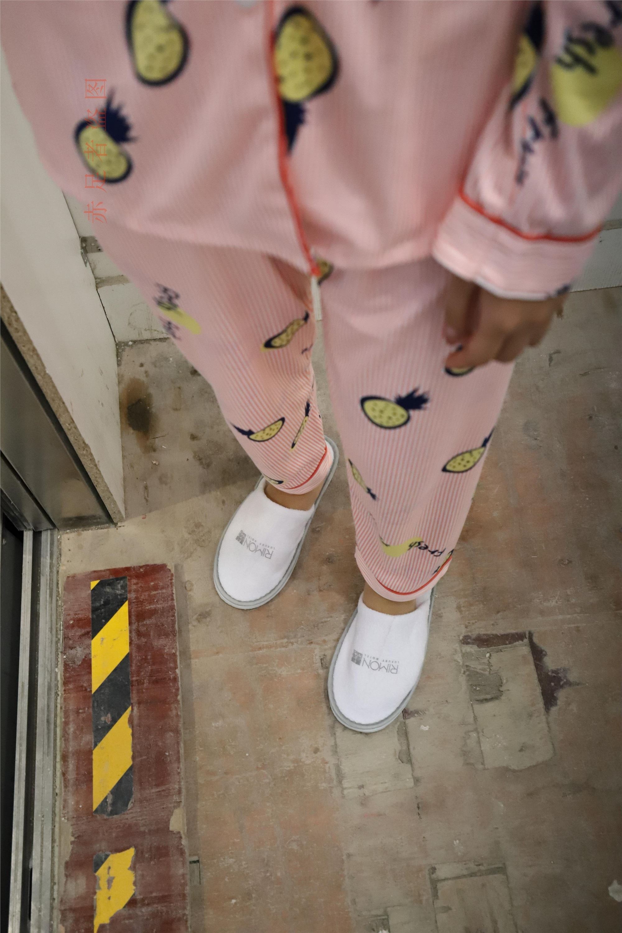 大西瓜套图 2018 6月活动模特2  尝试搭讪 短si 船袜1