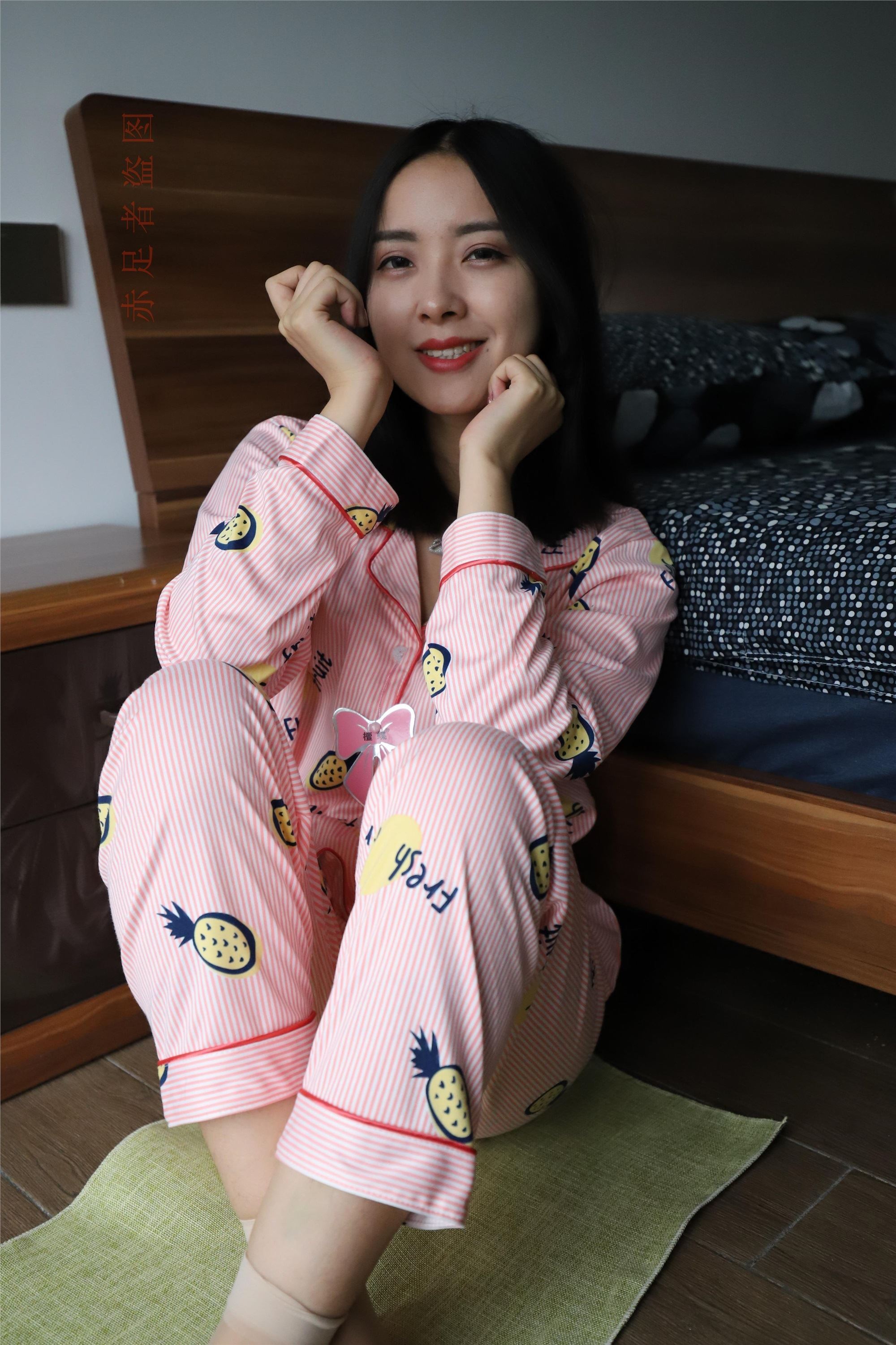 大西瓜套图 2018 6月活动模特2  尝试搭讪 短si 船袜1