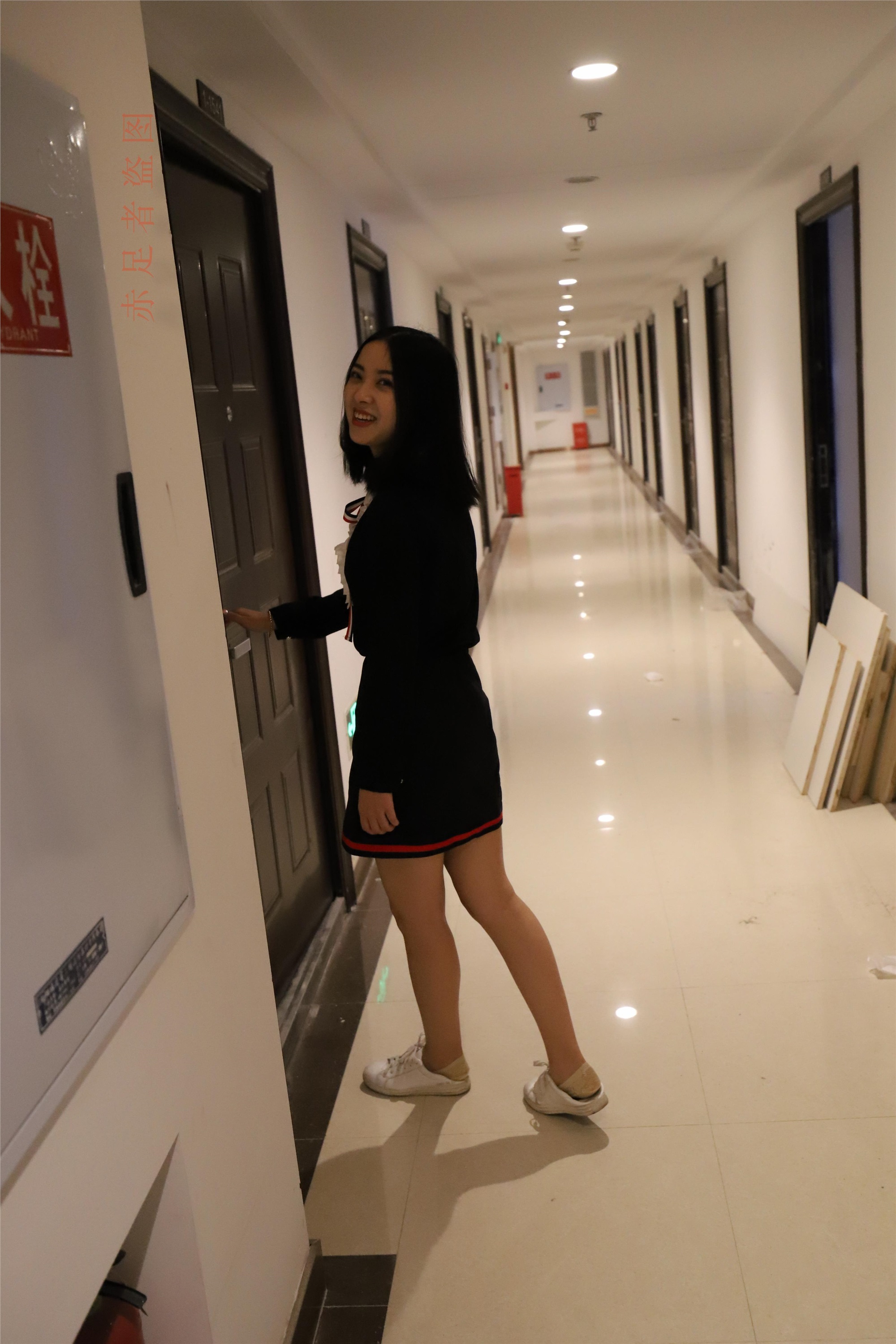 大西瓜套图 2018 6月活动模特2  尝试搭讪 短si 船袜1