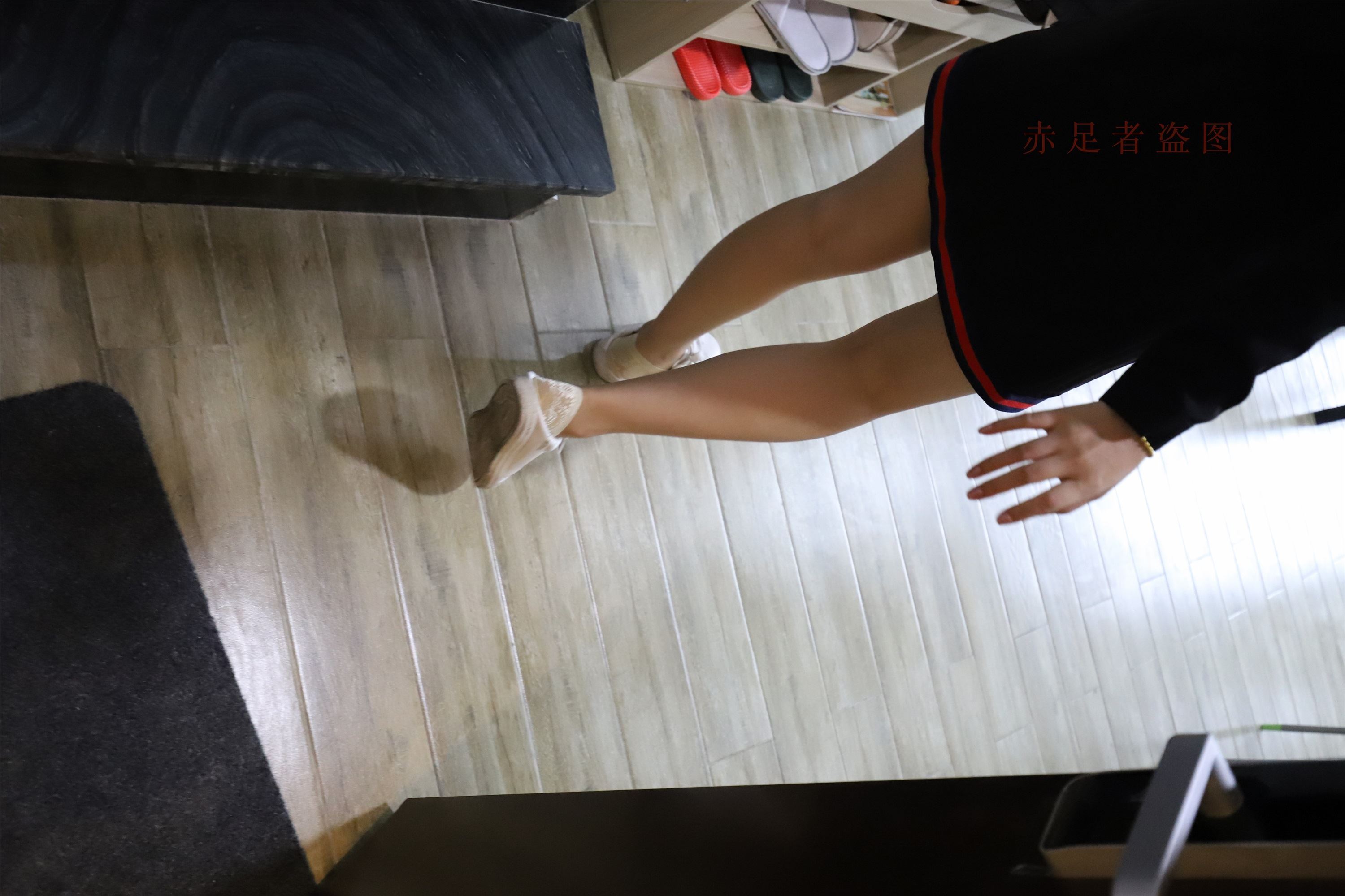 大西瓜套图 2018 6月活动模特2  尝试搭讪 短si 船袜1