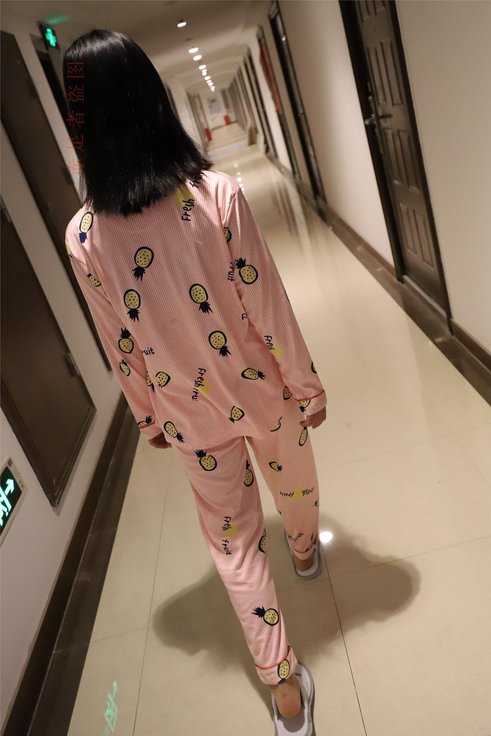 大西瓜套图 2018 6月活动模特2  尝试搭讪 短si 船袜1