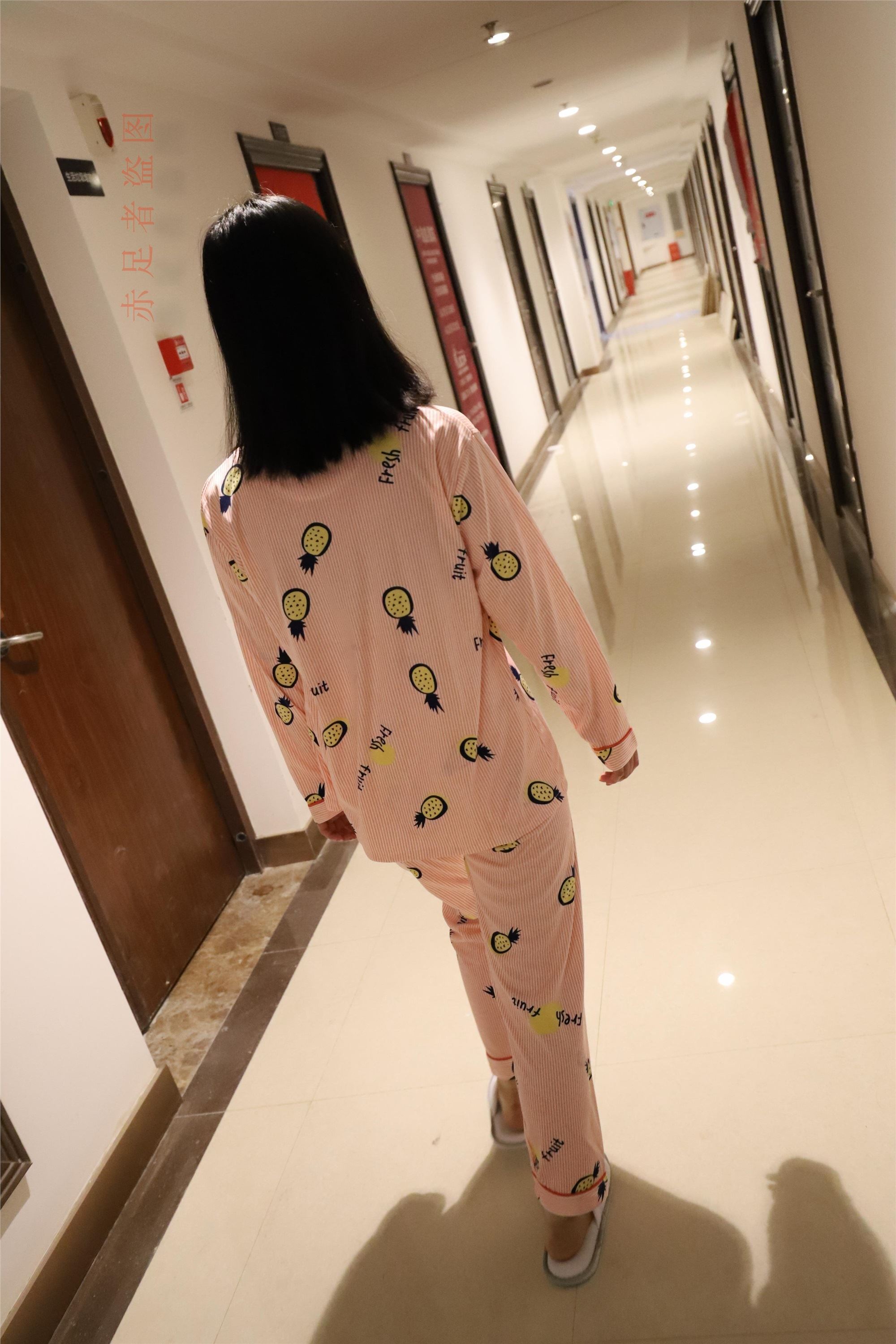 大西瓜套图 2018 6月活动模特2  尝试搭讪 短si 船袜1