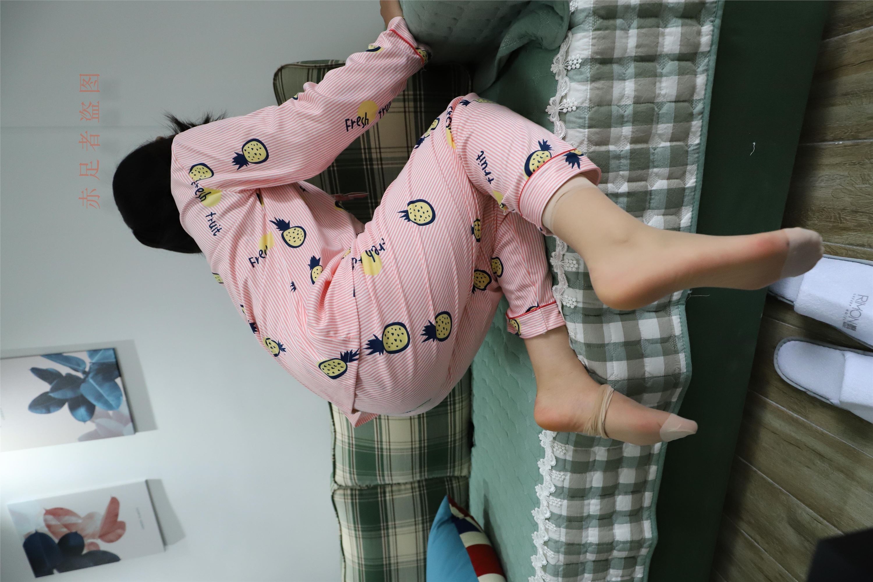 大西瓜套图 2018 6月活动模特2  尝试搭讪 短si 船袜1