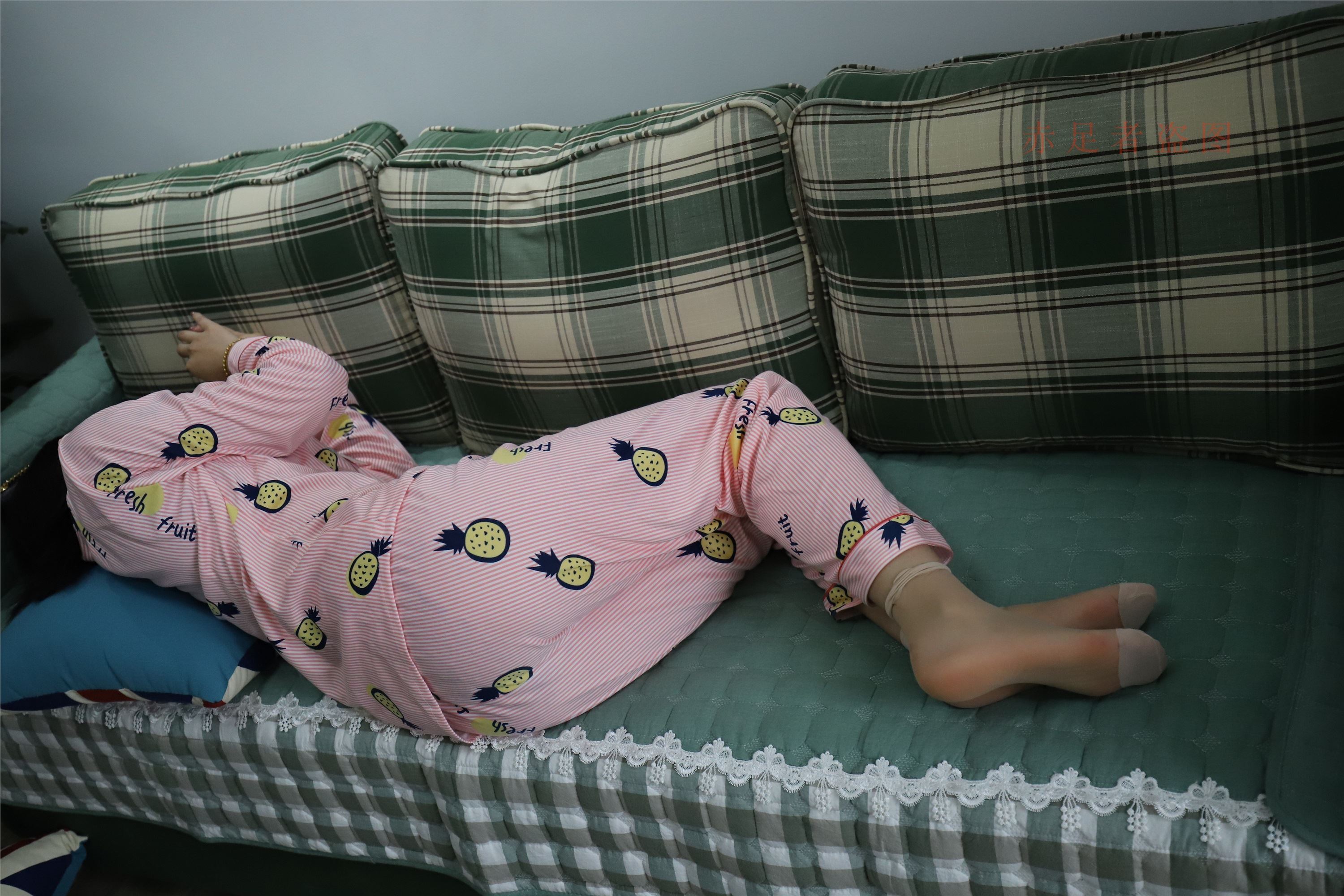 大西瓜套图 2018 6月活动模特2  尝试搭讪 短si 船袜1