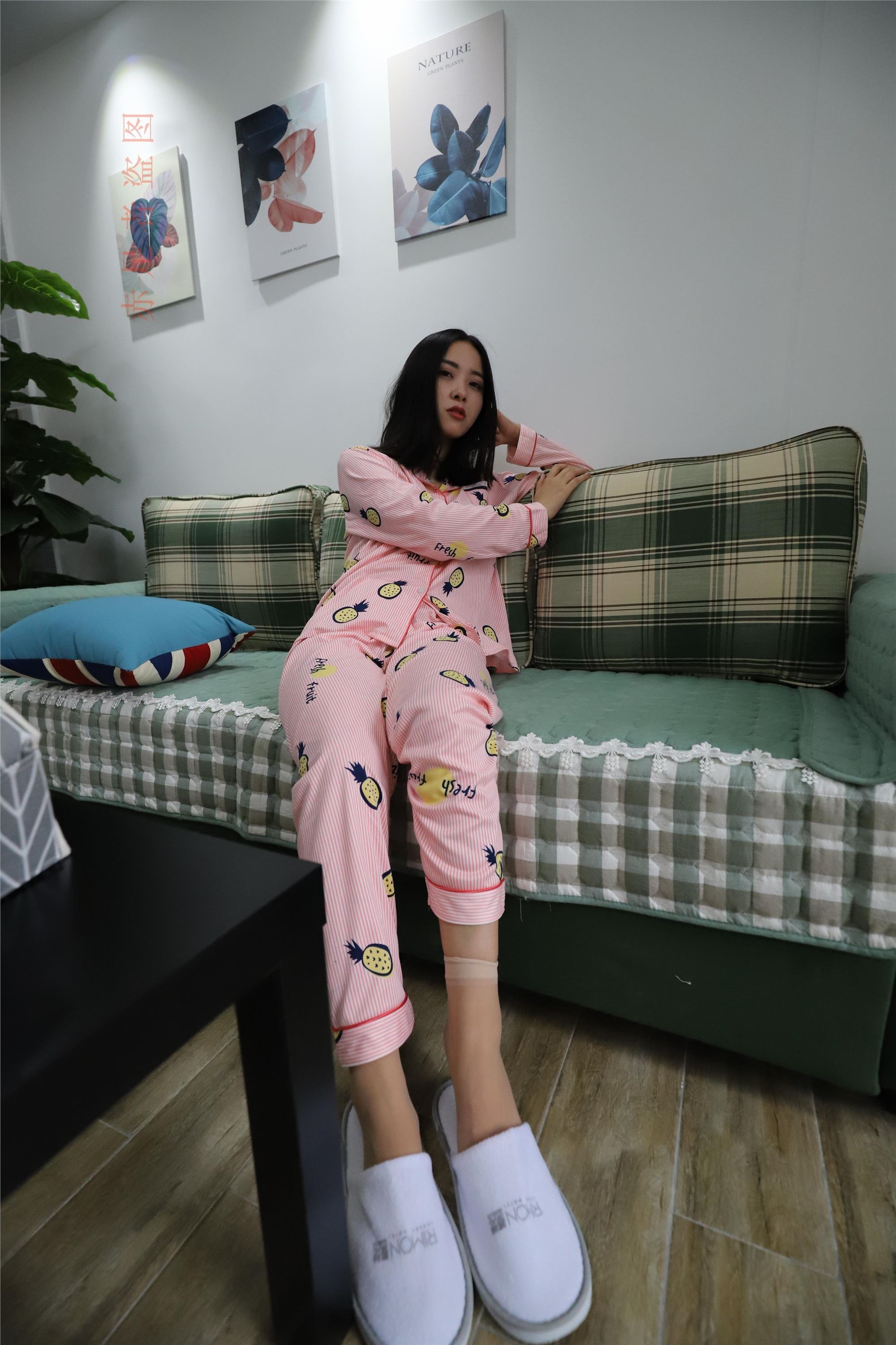 大西瓜套图 2018 6月活动模特2  尝试搭讪 短si 船袜1