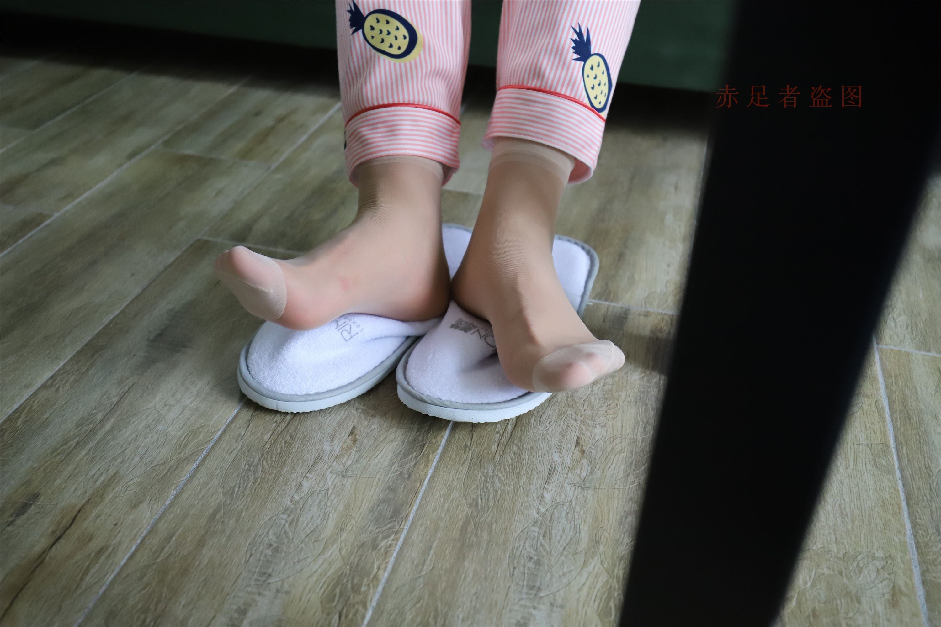 大西瓜套图 2018 6月活动模特2  尝试搭讪 短si 船袜1