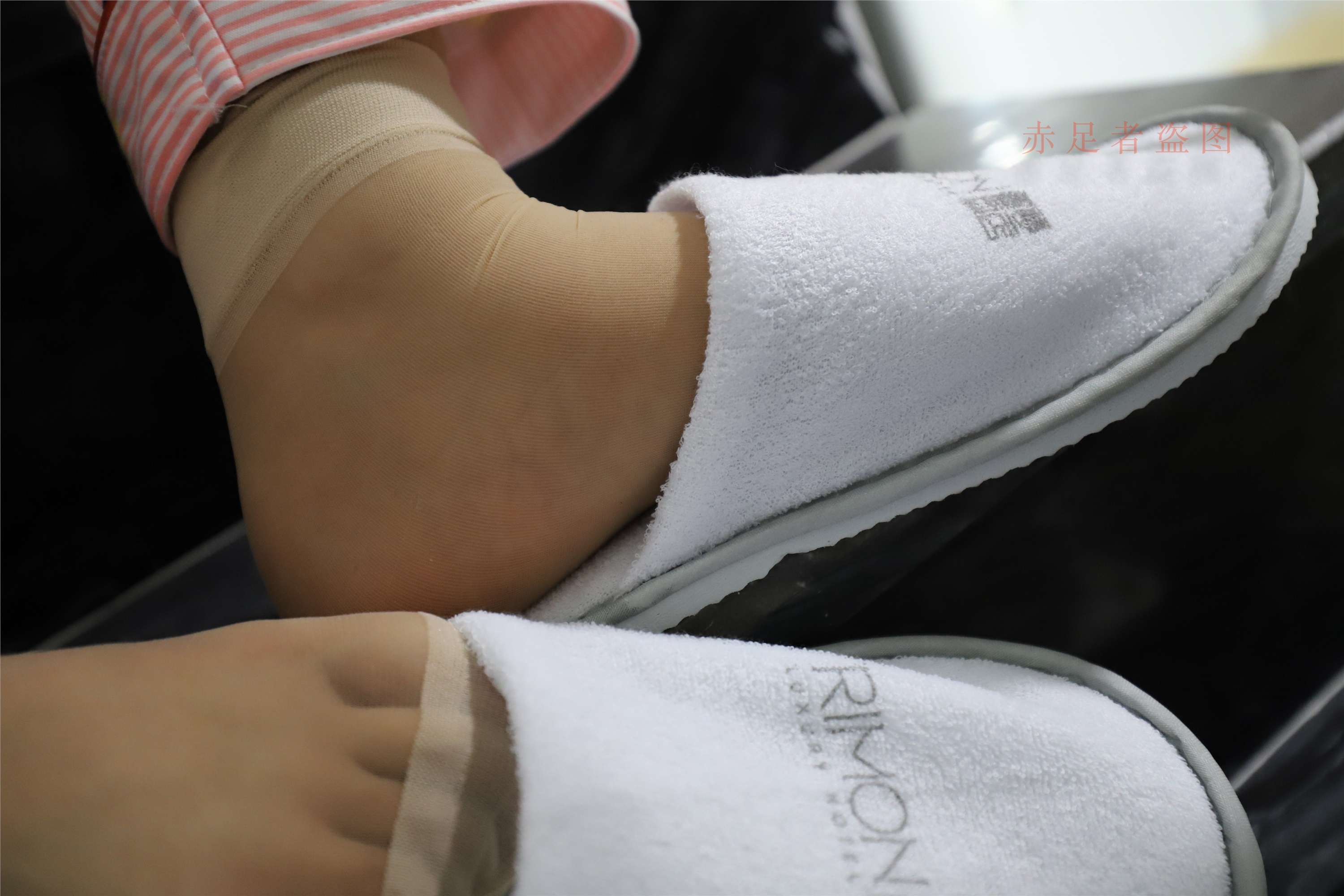 大西瓜套图 2018 6月活动模特2  尝试搭讪 短si 船袜1