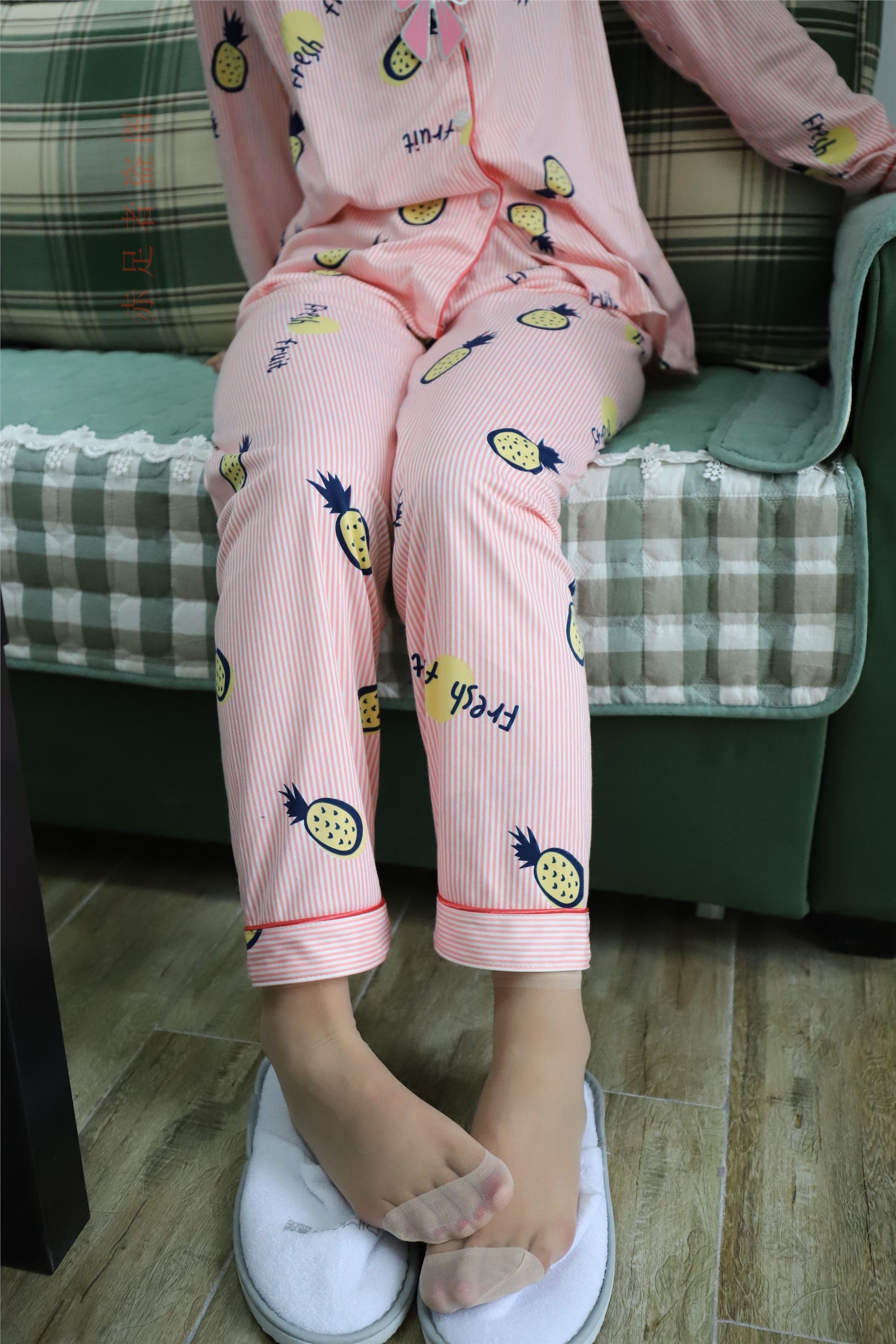 大西瓜套图 2018 6月活动模特2  尝试搭讪 短si 船袜1