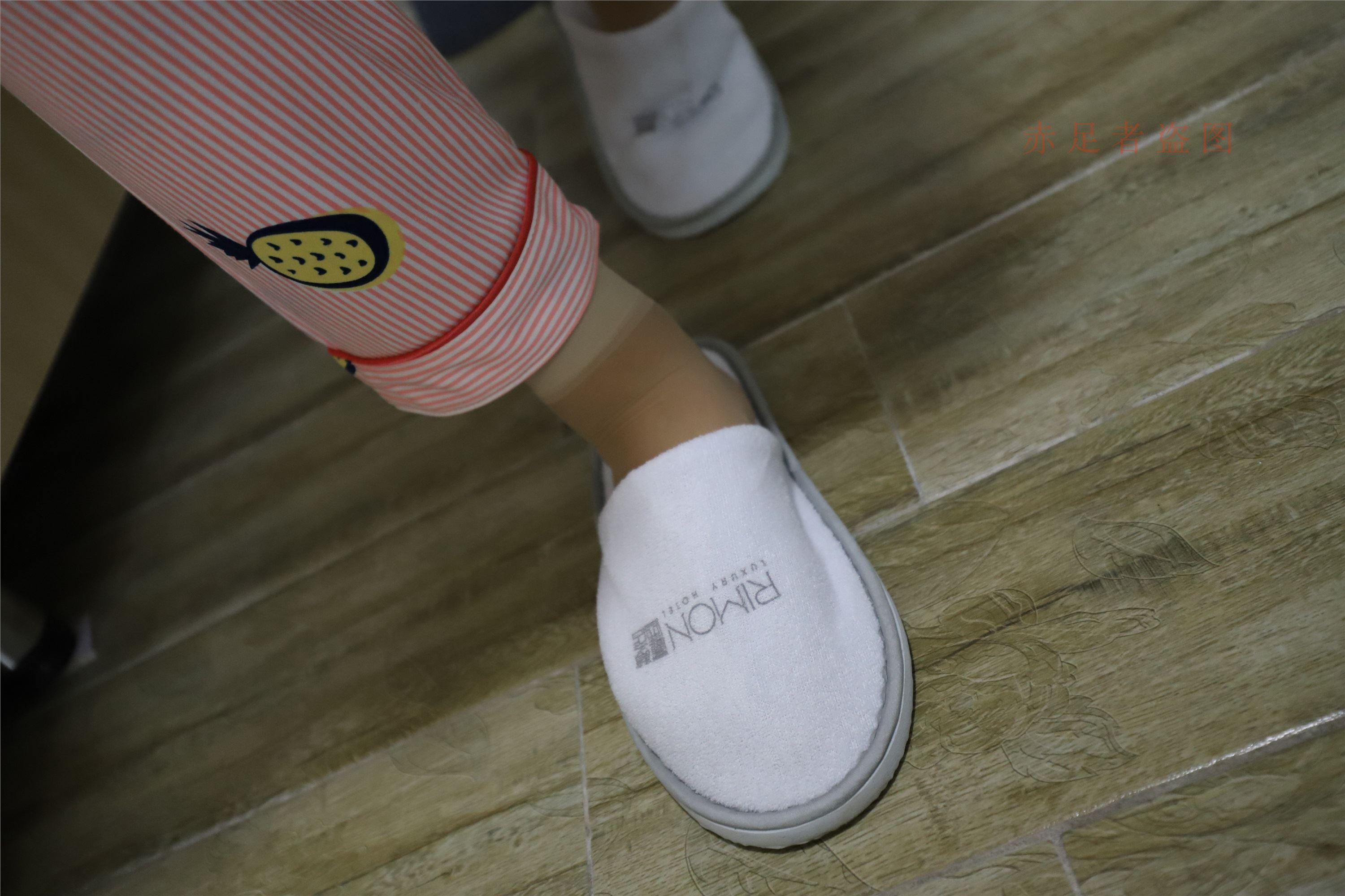 大西瓜套图 2018 6月活动模特2  尝试搭讪 短si 船袜2