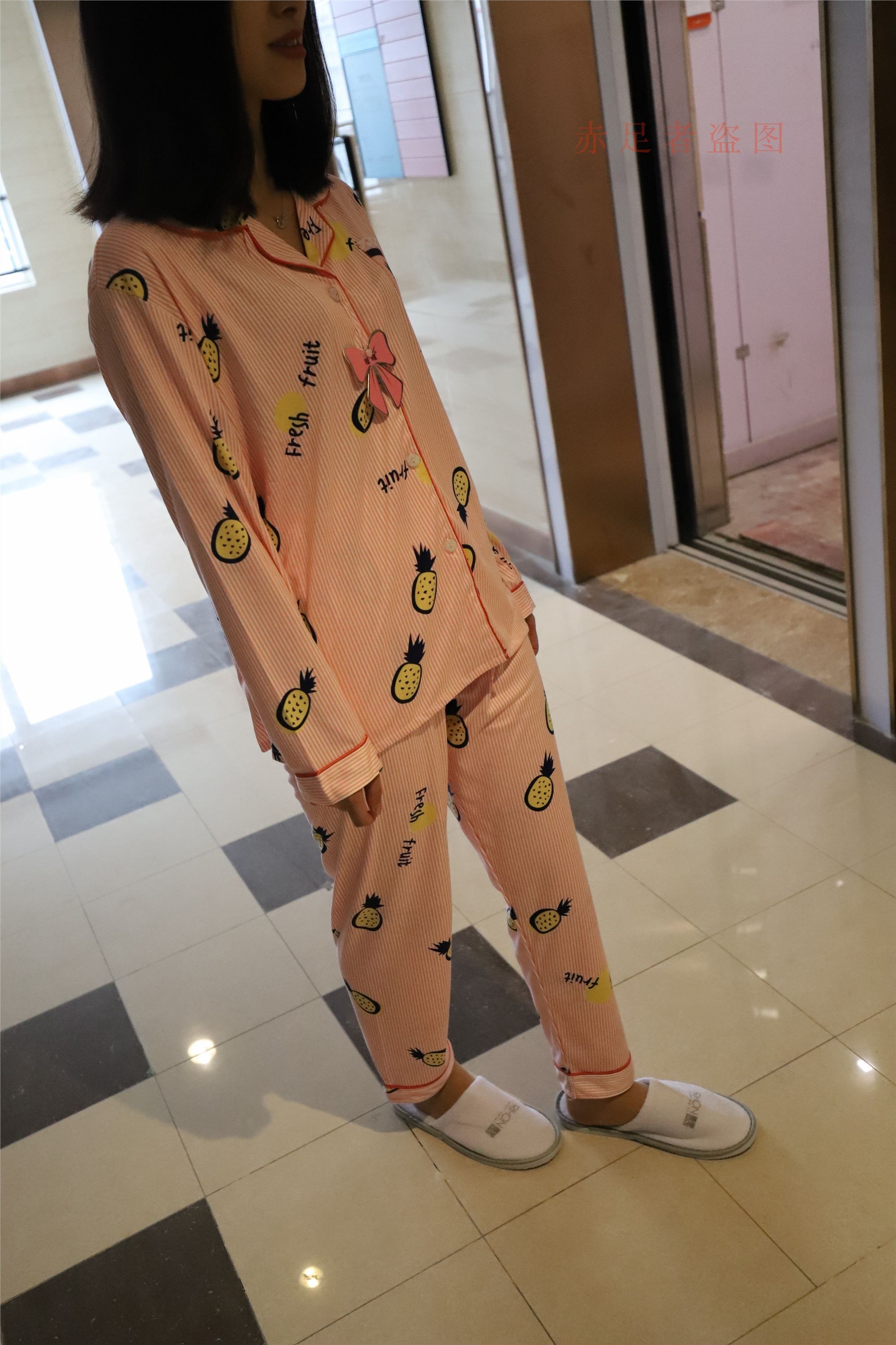 大西瓜套图 2018 6月活动模特2  尝试搭讪 短si 船袜2