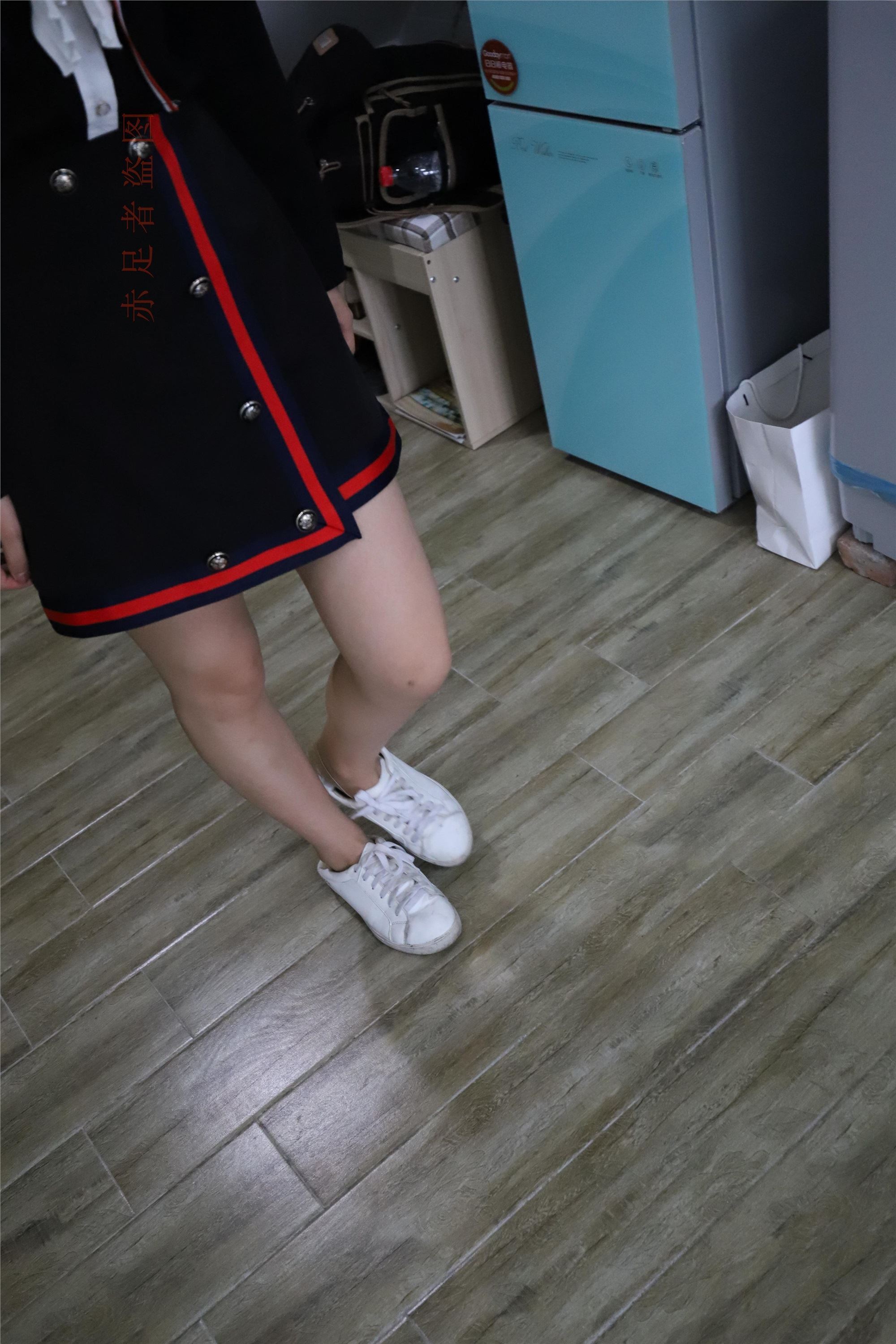 大西瓜套图 2018 6月活动模特2  尝试搭讪 短si 船袜2