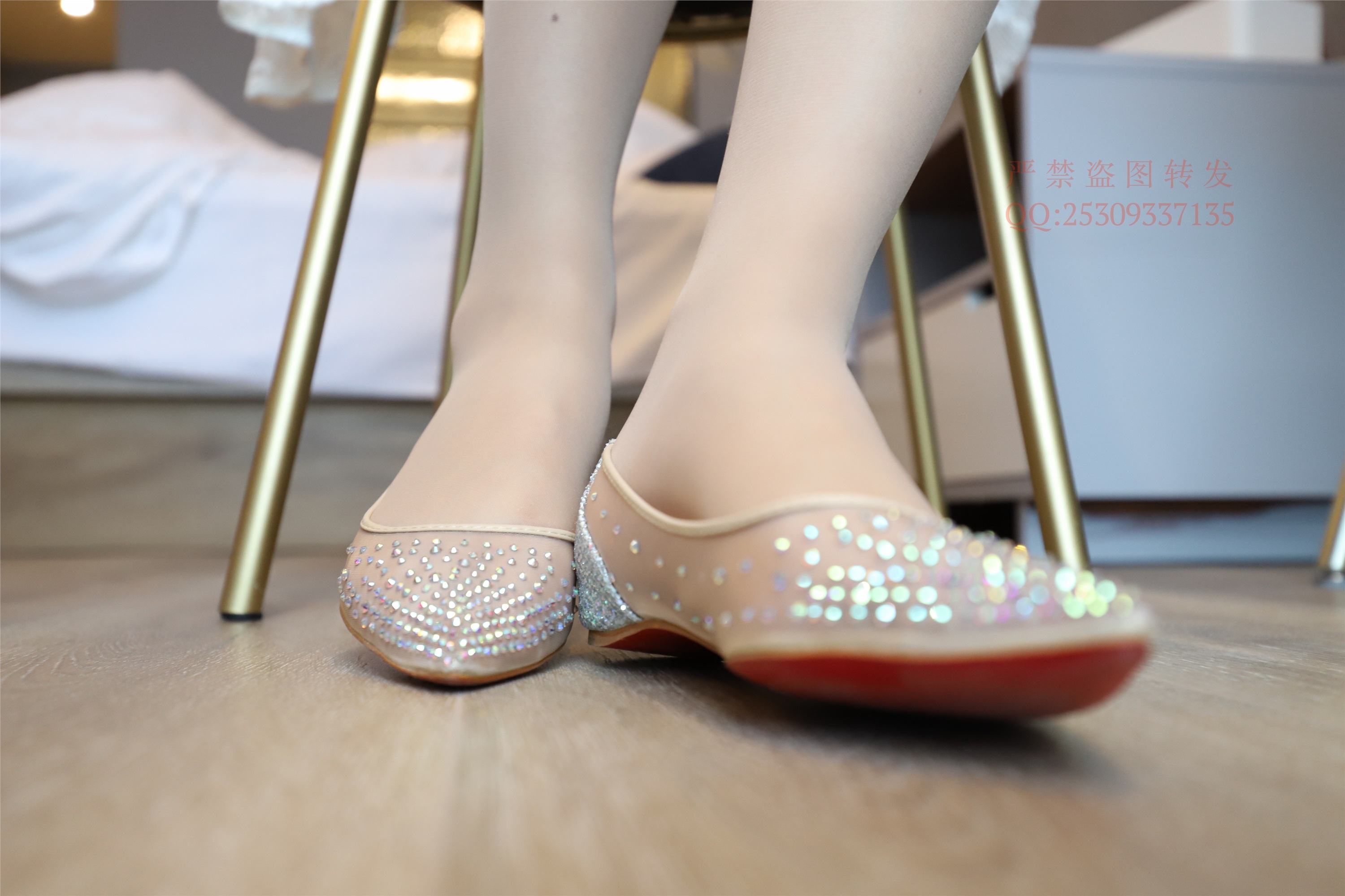 大西瓜套图 2018 7.8月活动模特一服务员户外肉si1