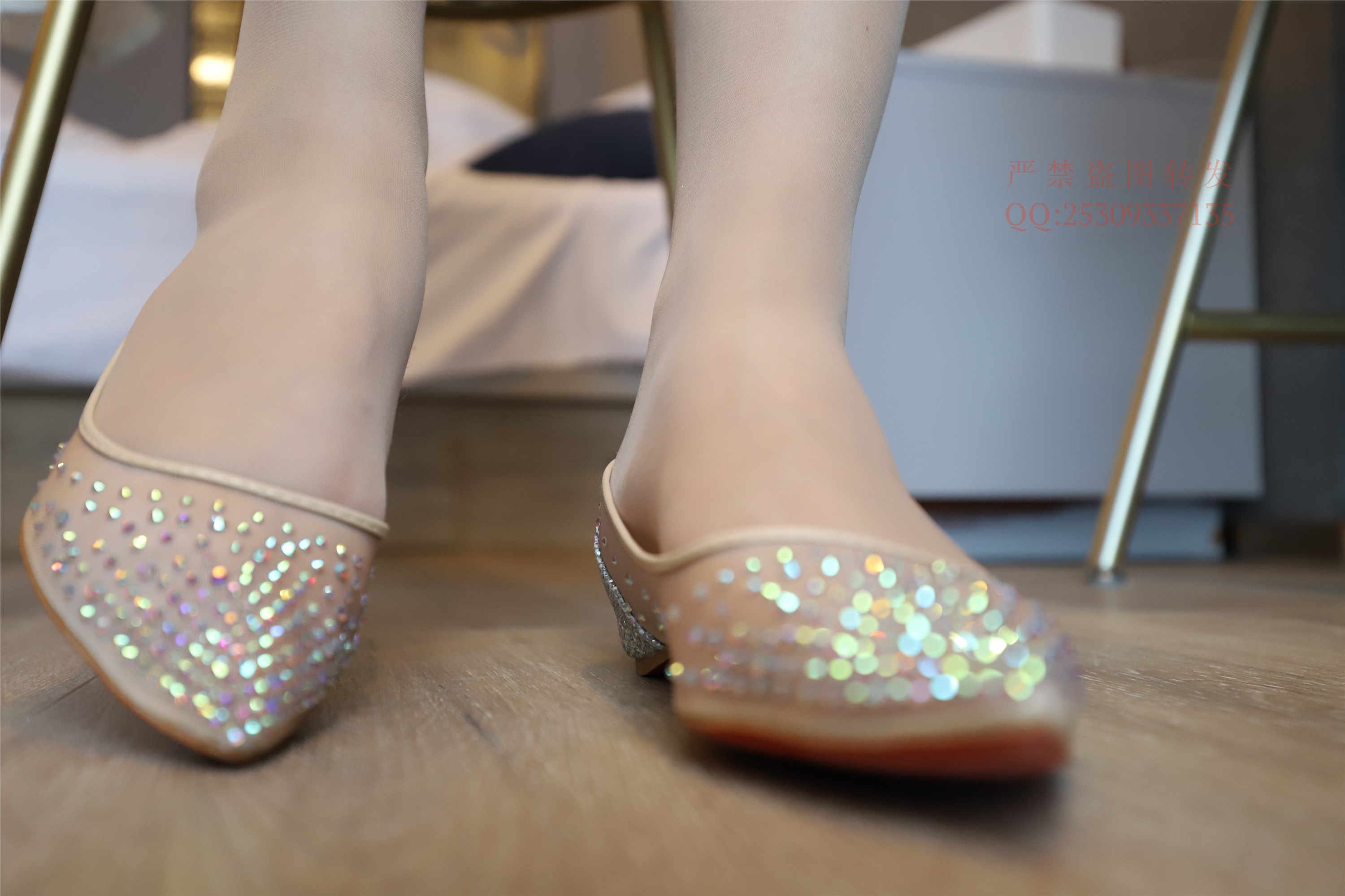 大西瓜套图 2018 7.8月活动模特一服务员户外肉si1