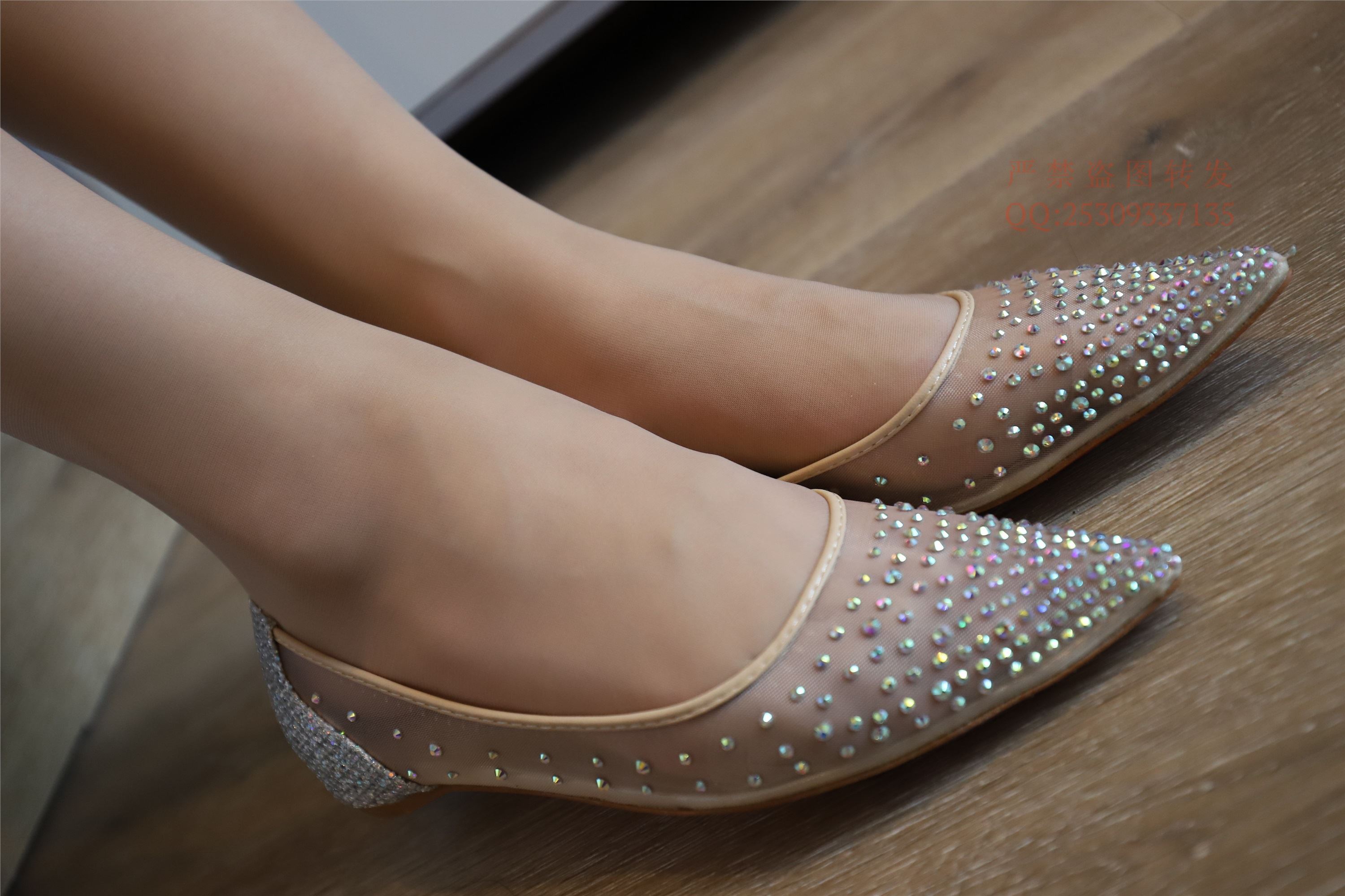 大西瓜套图 2018 7.8月活动模特一服务员户外肉si1