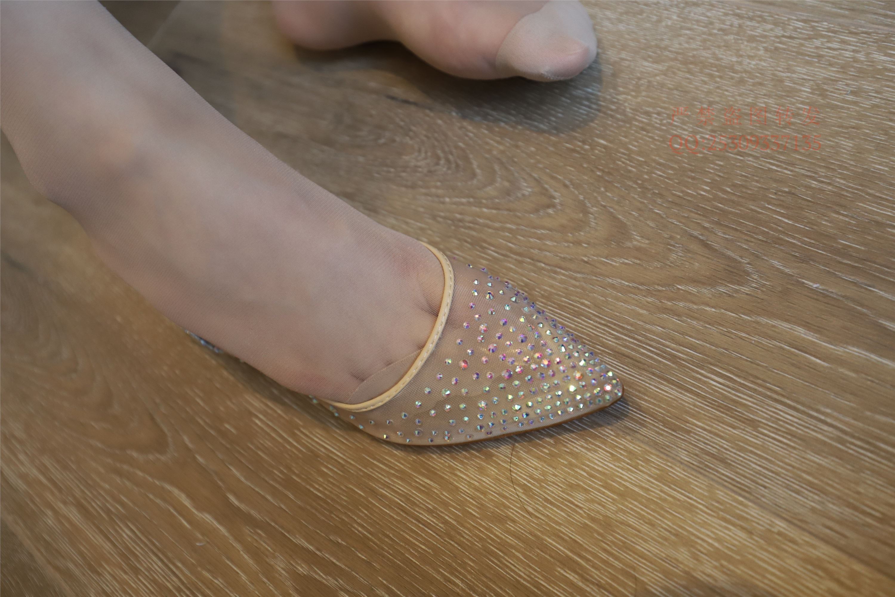 大西瓜套图 2018 7.8月活动模特一服务员户外肉si1