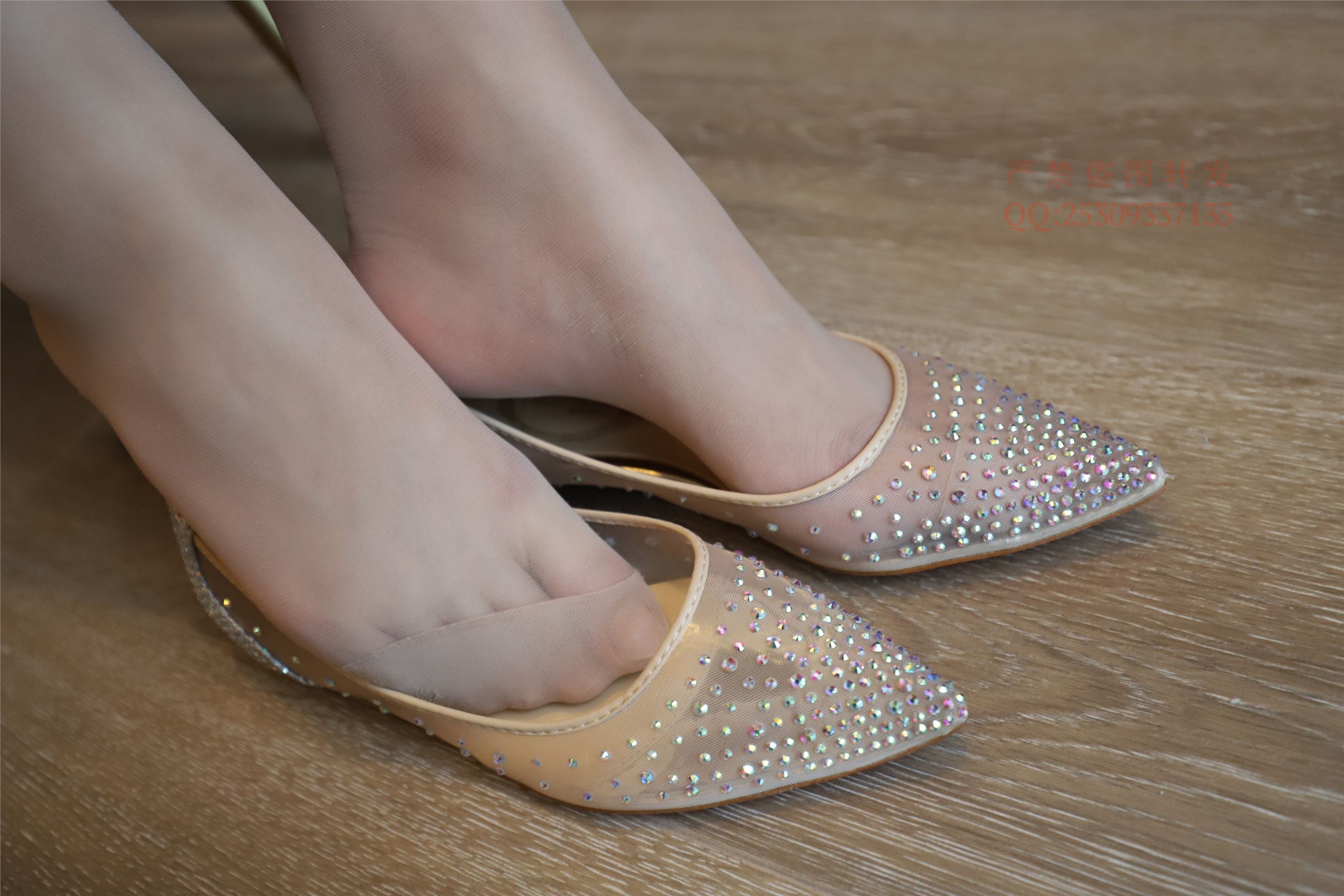 大西瓜套图 2018 7.8月活动模特一服务员户外肉si1