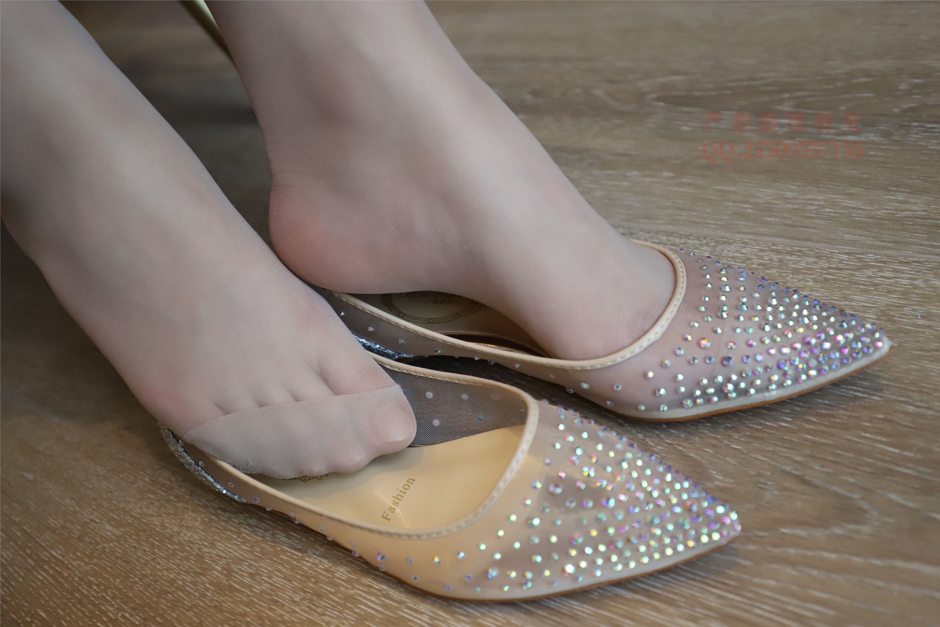 大西瓜套图 2018 7.8月活动模特一服务员户外肉si1