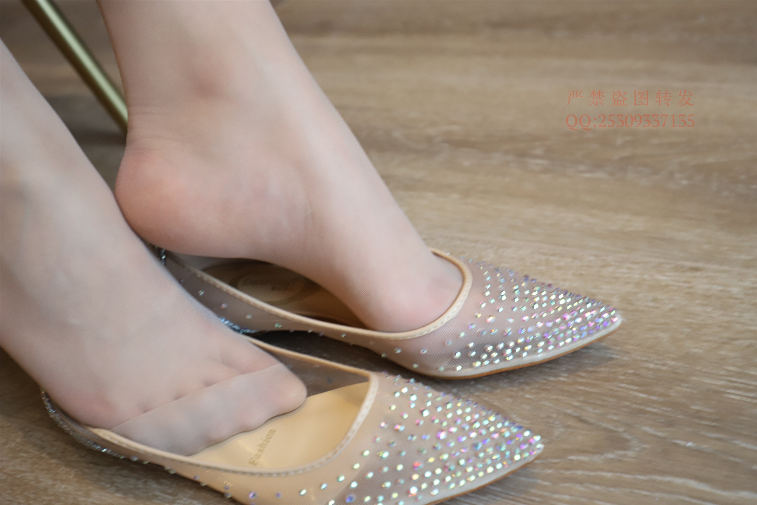 大西瓜套图 2018 7.8月活动模特一服务员户外肉si1